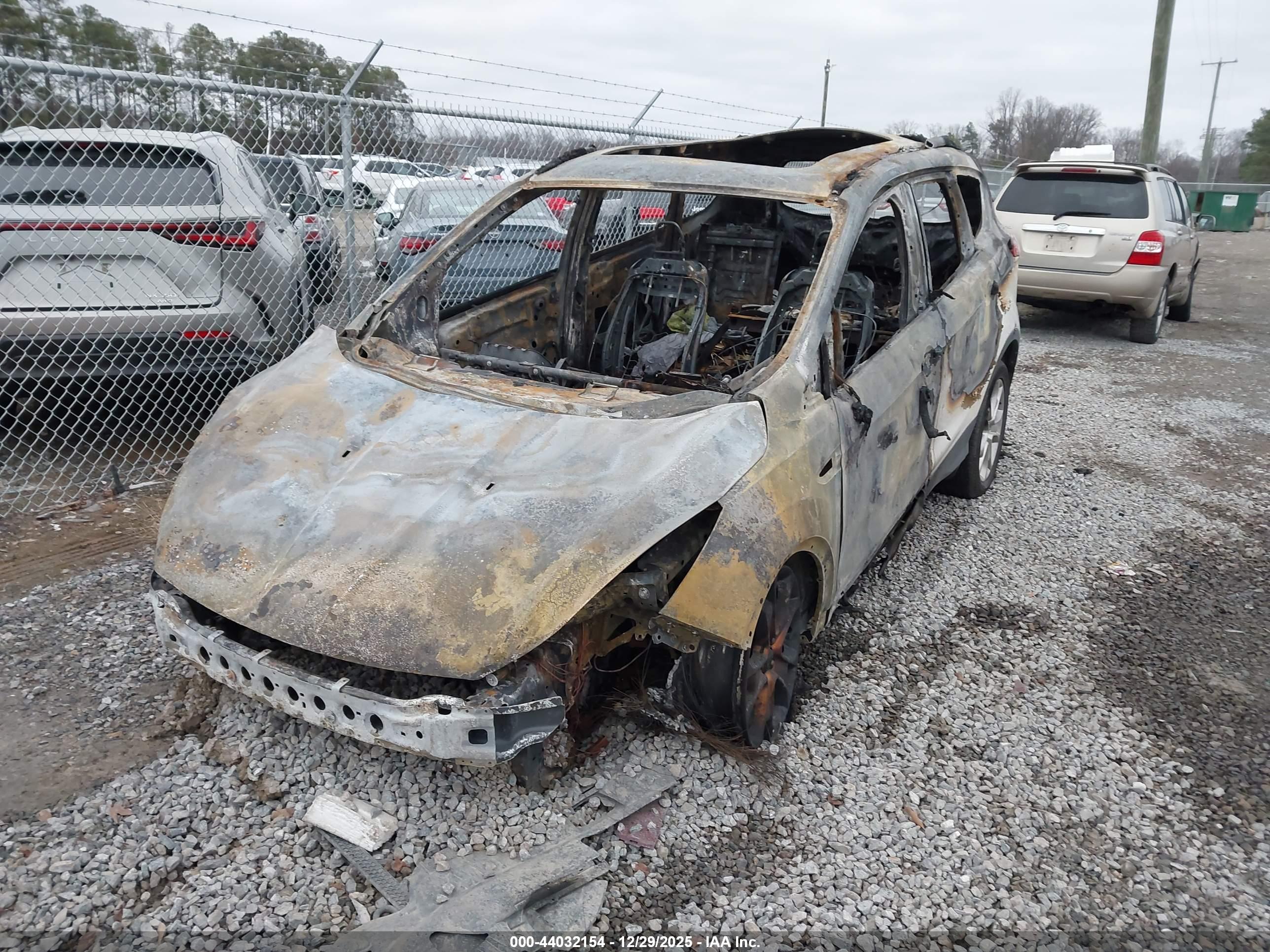 FORD ESCAPE image 6