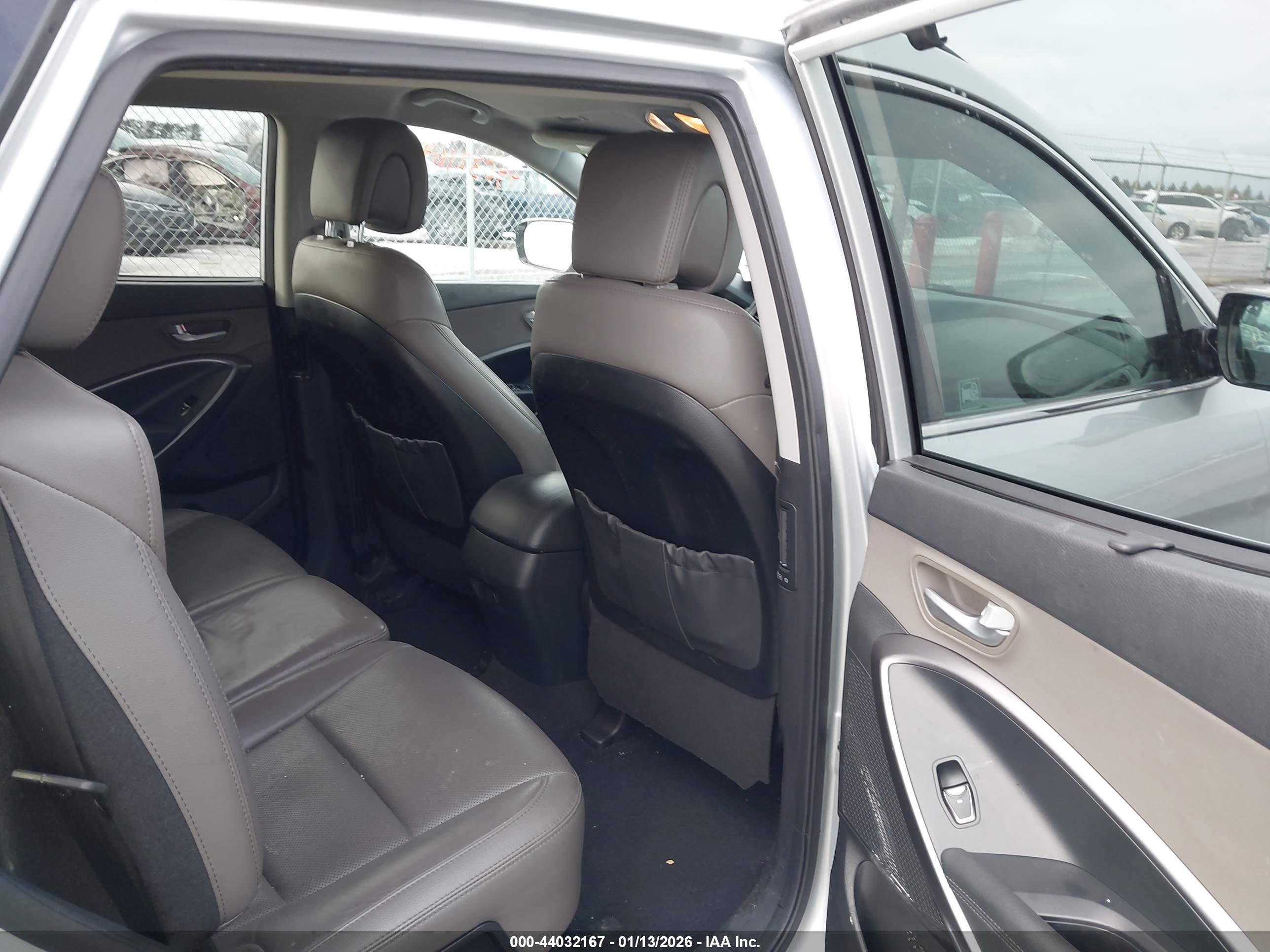 HYUNDAI SANTA image 8