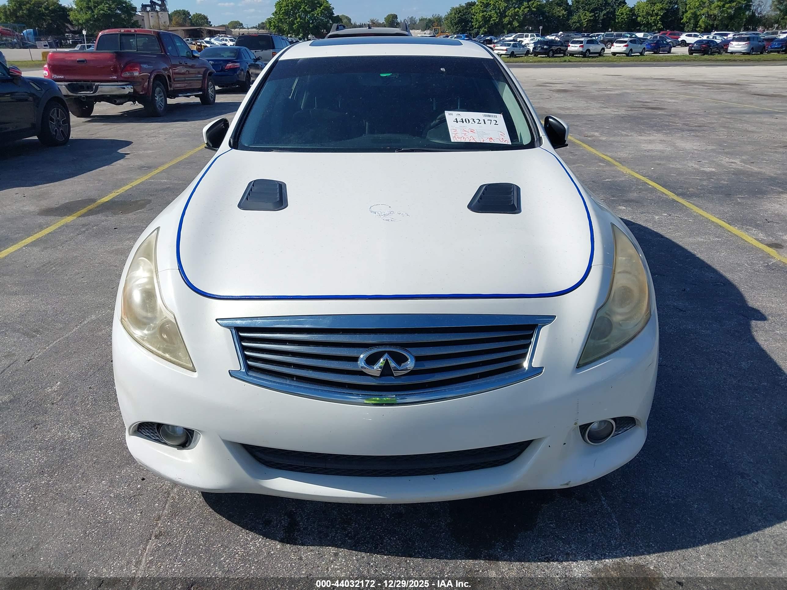 INFINITI G37 image 6