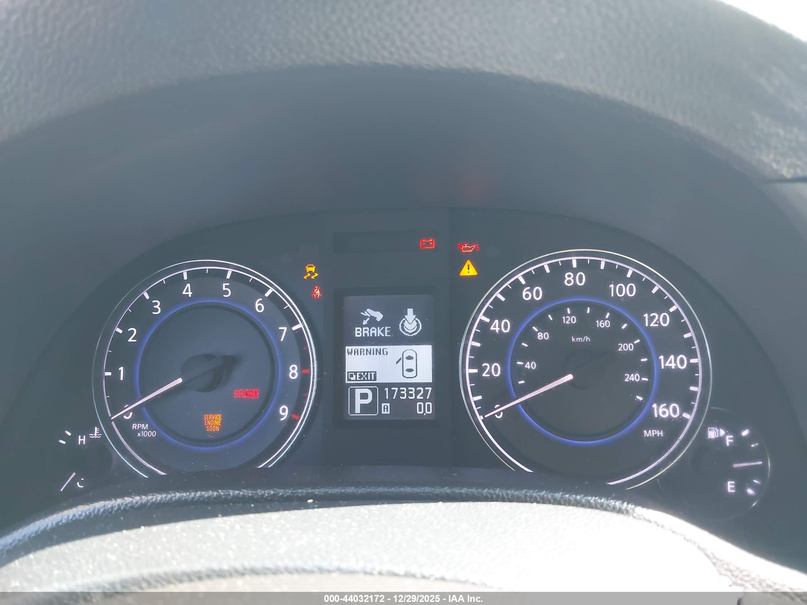 INFINITI G37 image 7