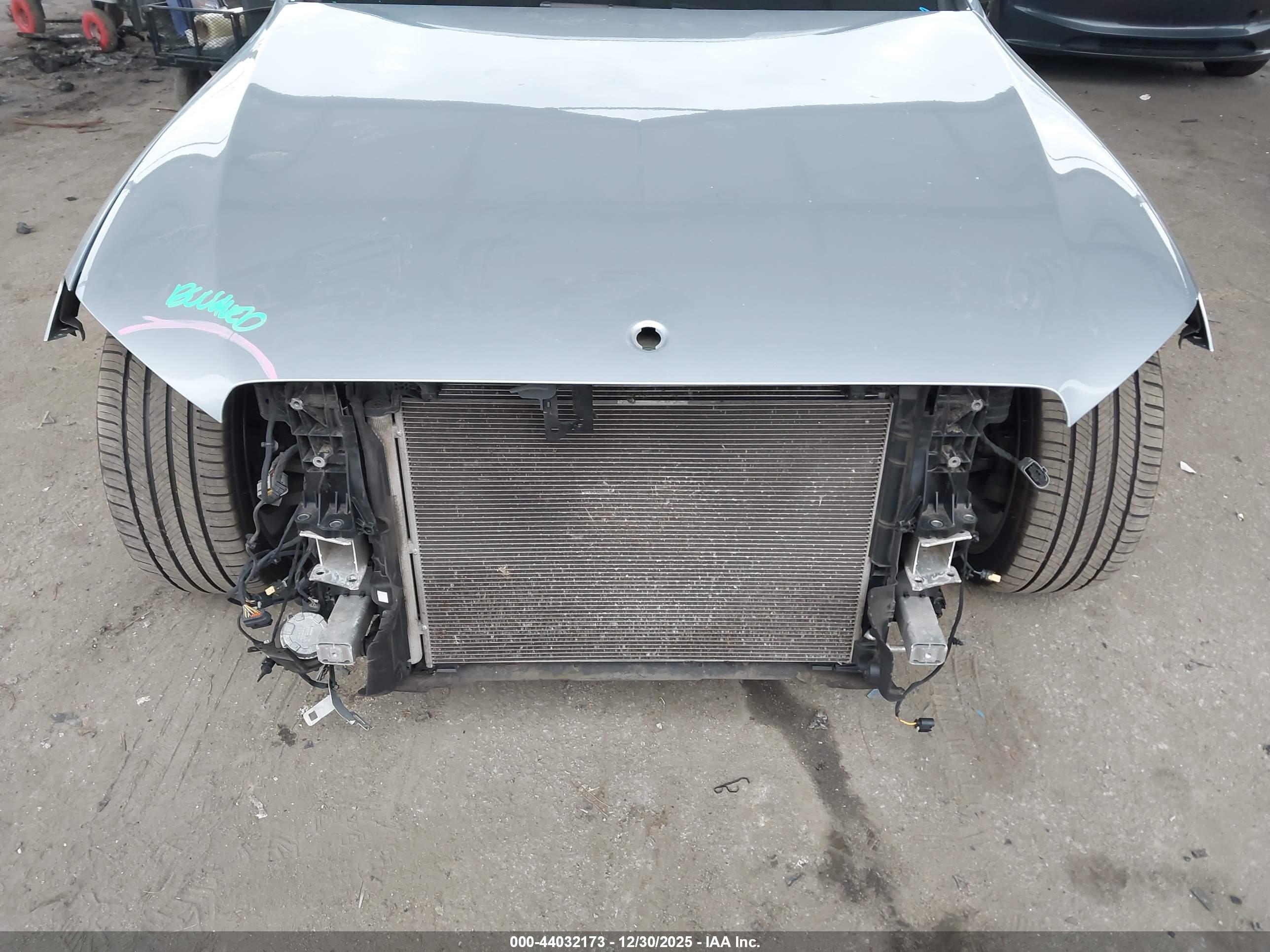 MERCEDES-BENZ E image 6