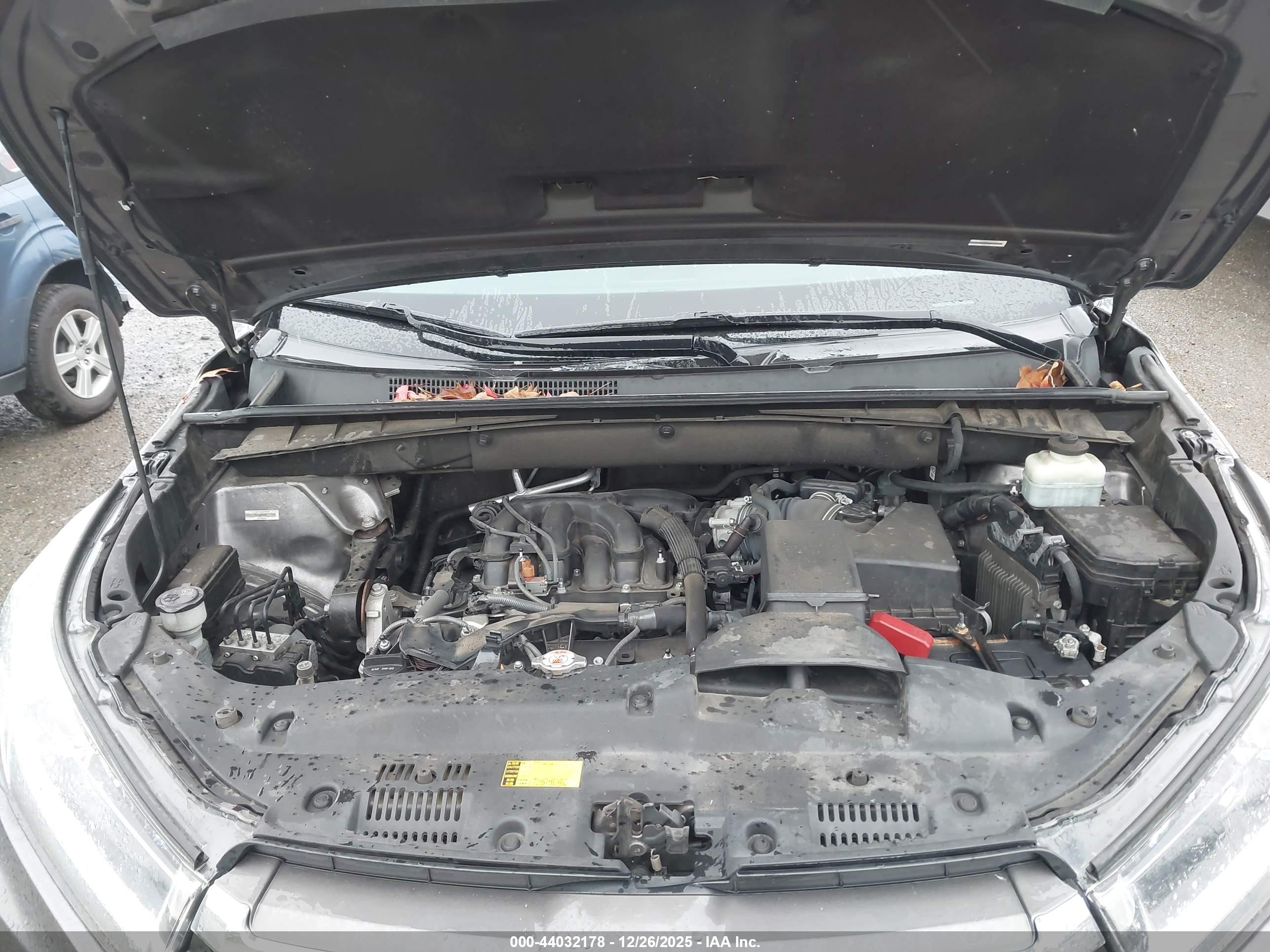 TOYOTA HIGHLANDER image 10