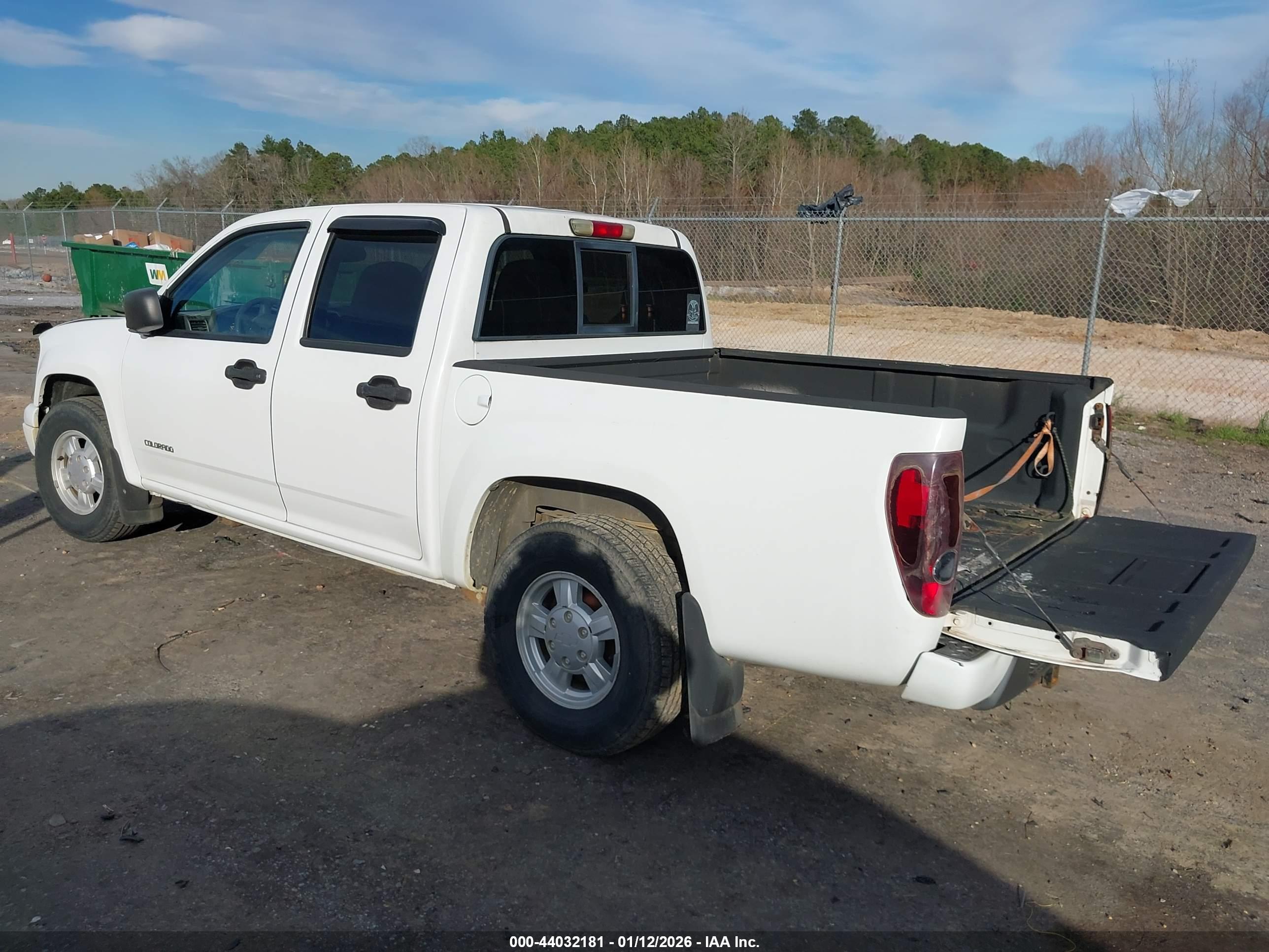 CHEVROLET COLORADO image 3