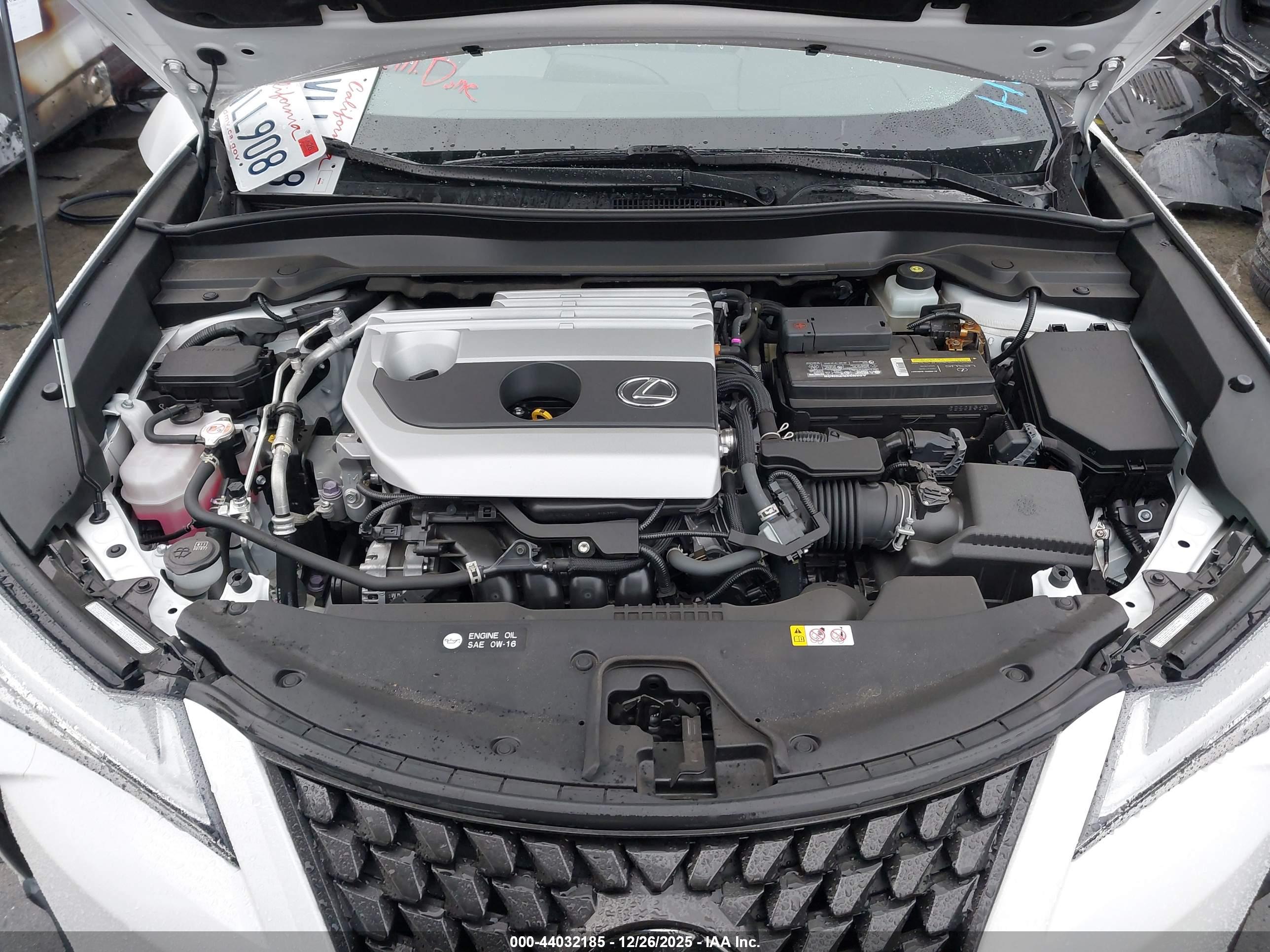 LEXUS UX image 10