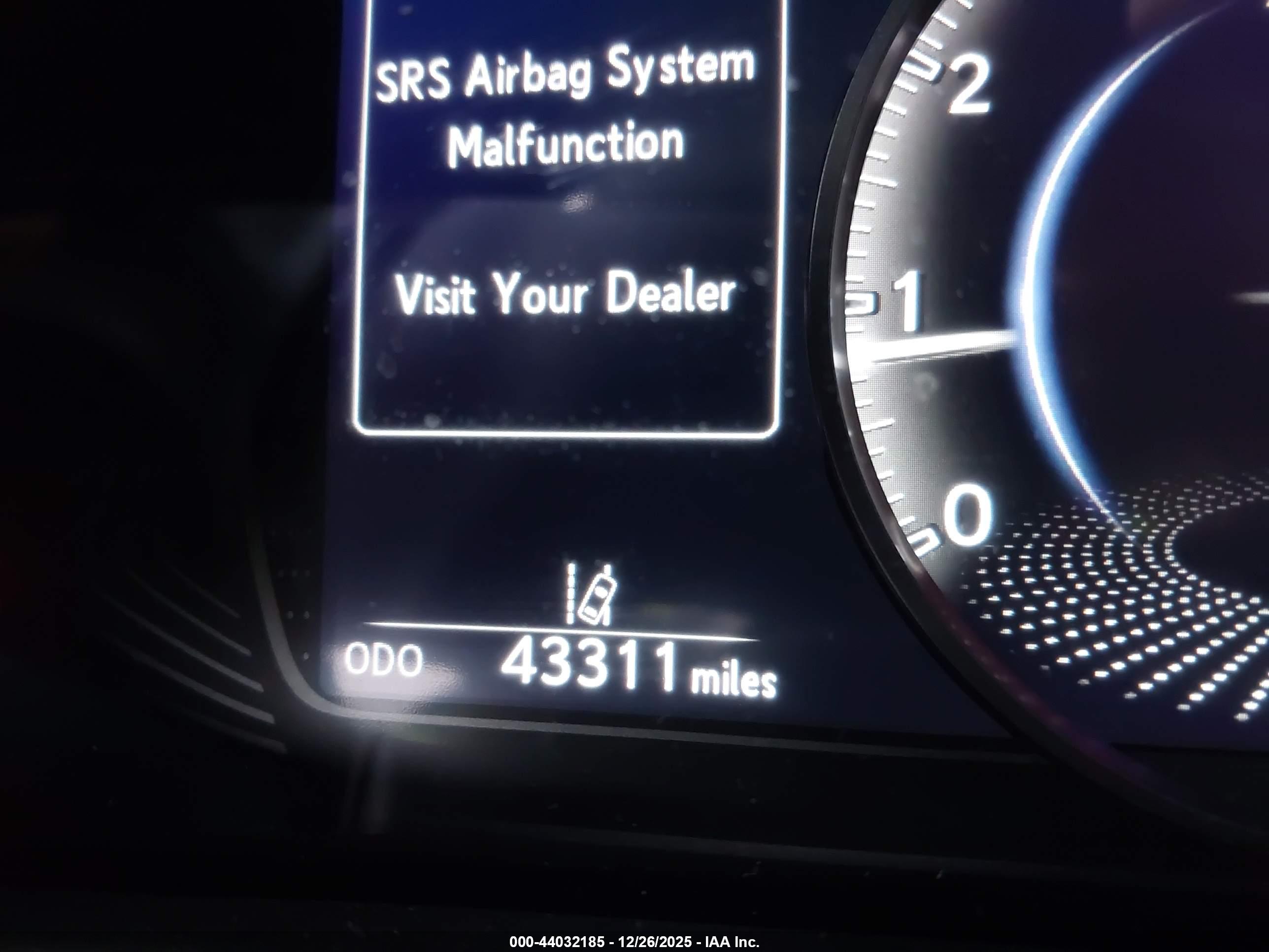 LEXUS UX image 7