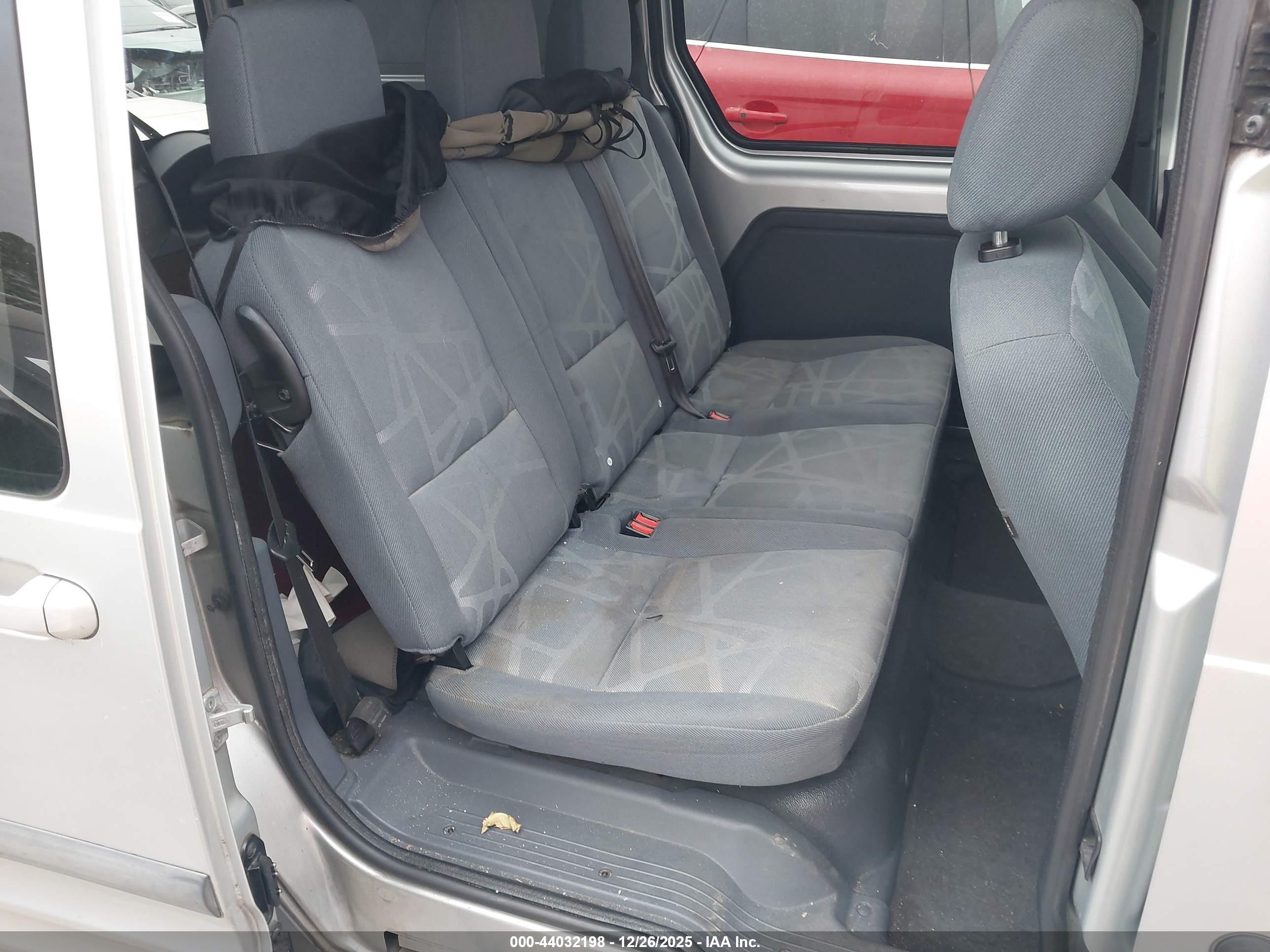 FORD TRANSIT image 8