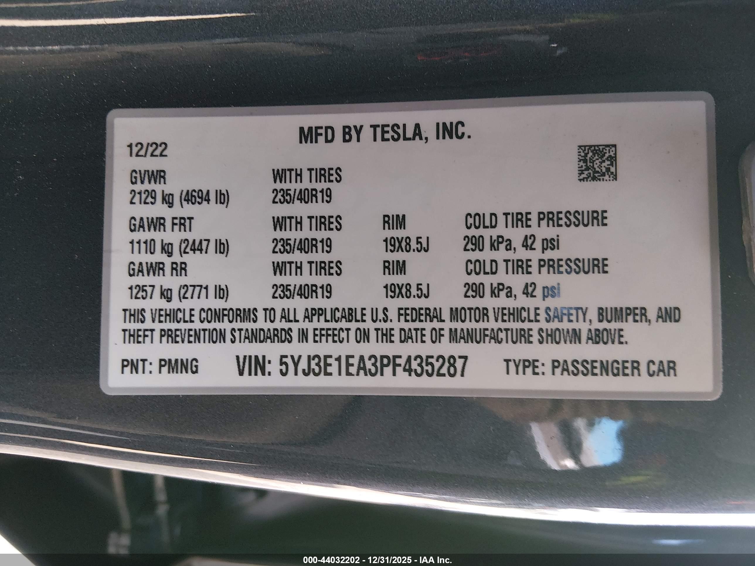 TESLA MODEL image 9