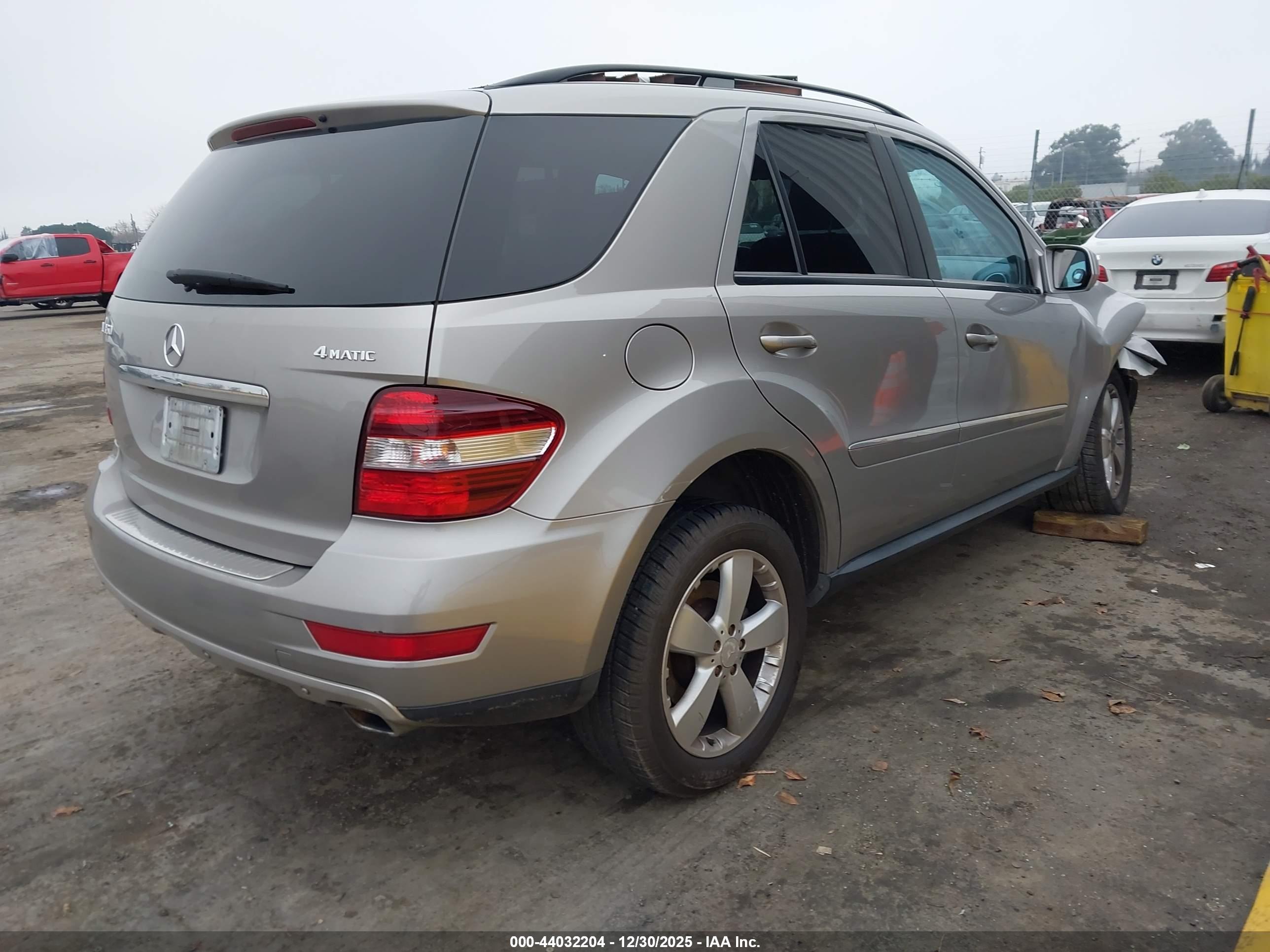 MERCEDES-BENZ ML image 4