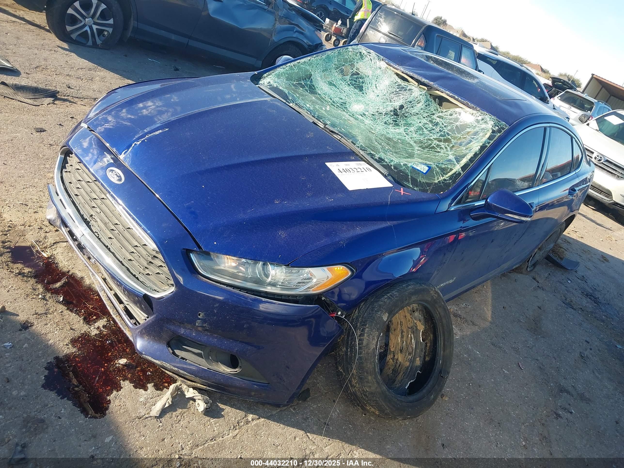 FORD FUSION image 2