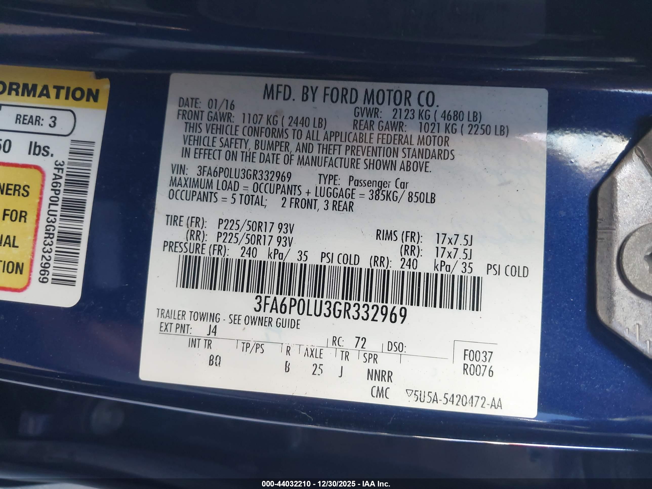 FORD FUSION image 9