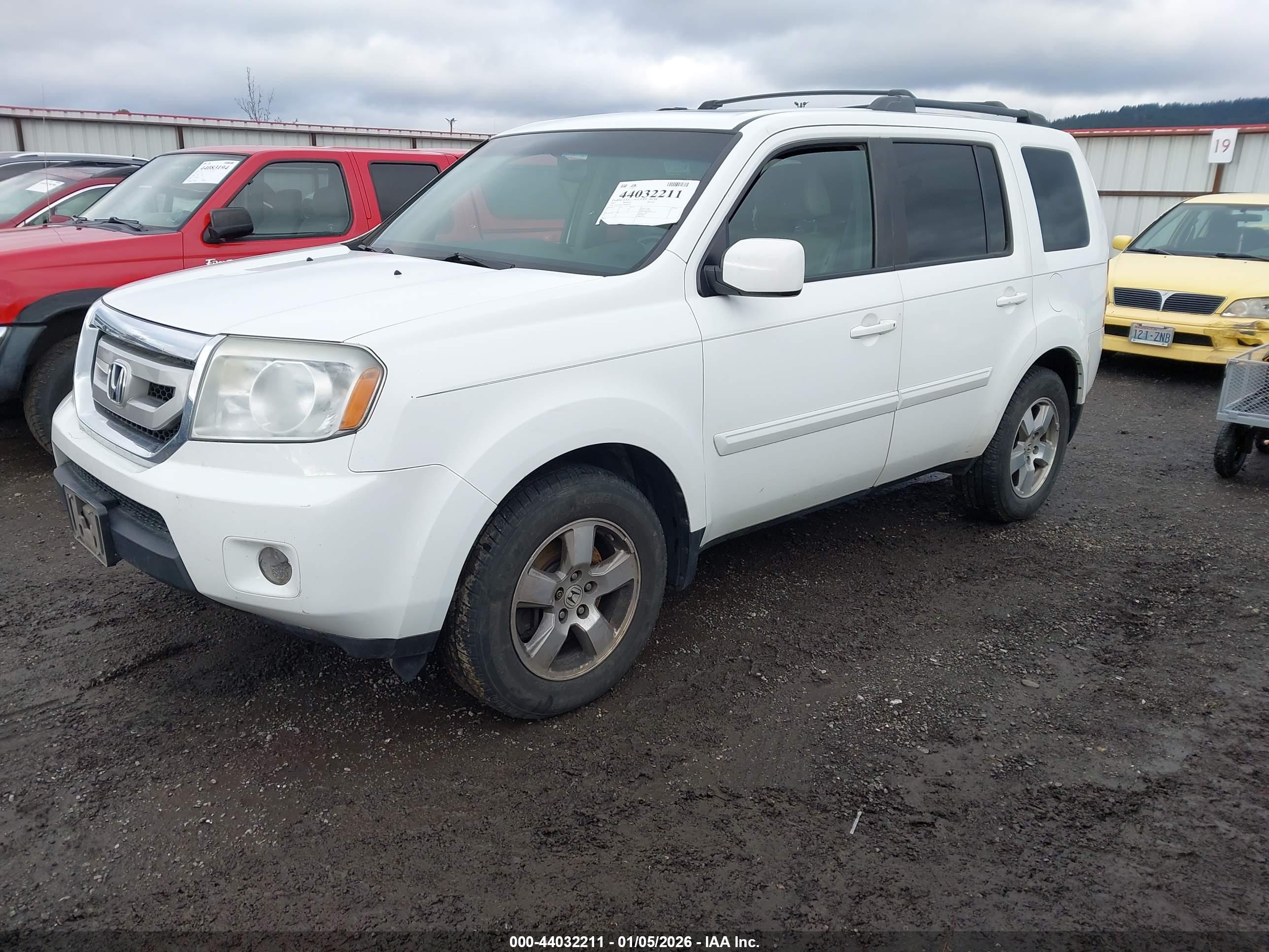HONDA PILOT image 2