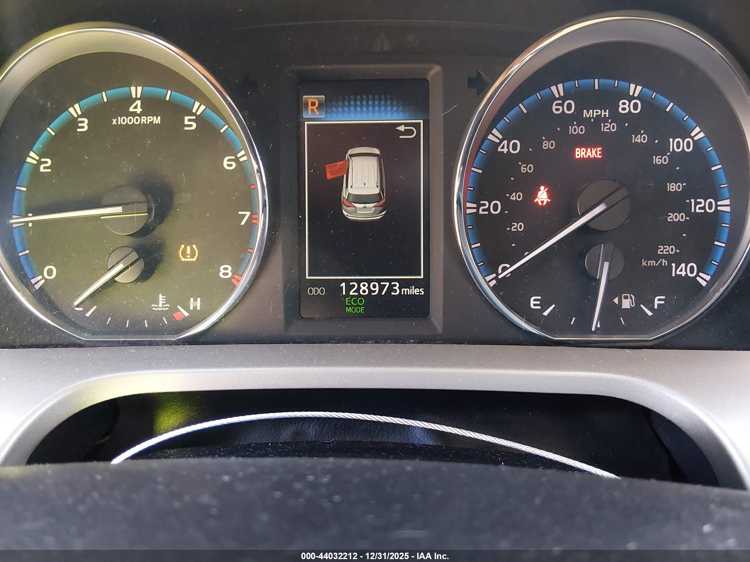 TOYOTA RAV4 image 7