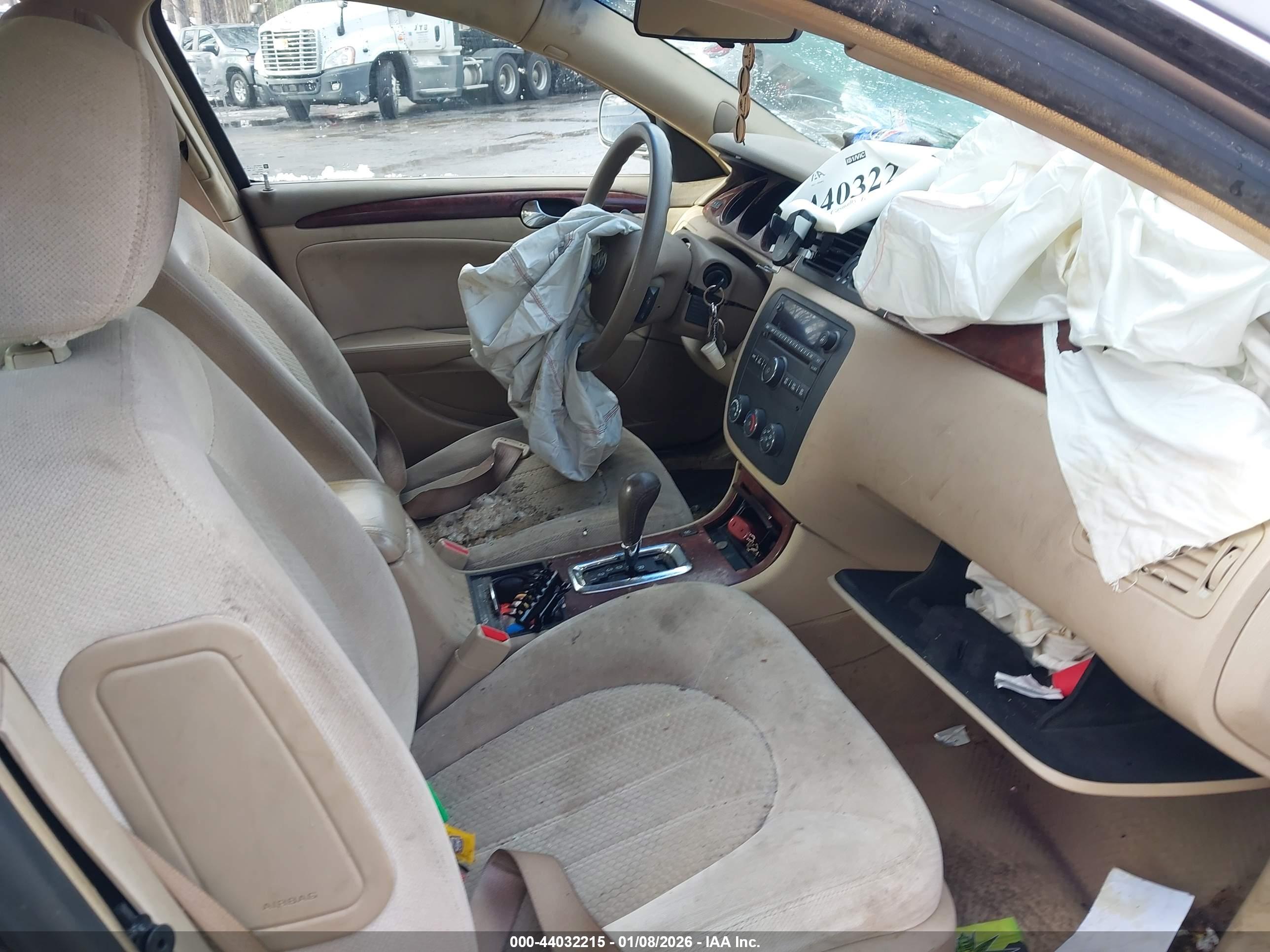 BUICK LUCERNE image 5