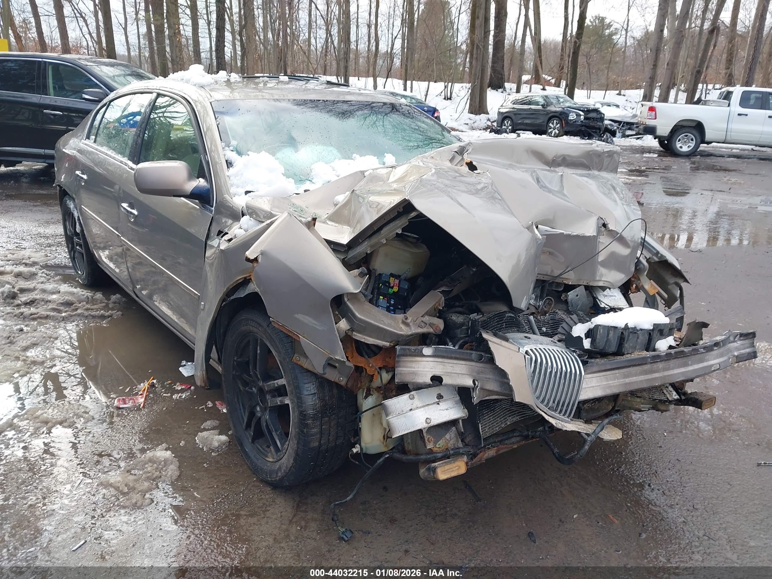 BUICK LUCERNE image 6