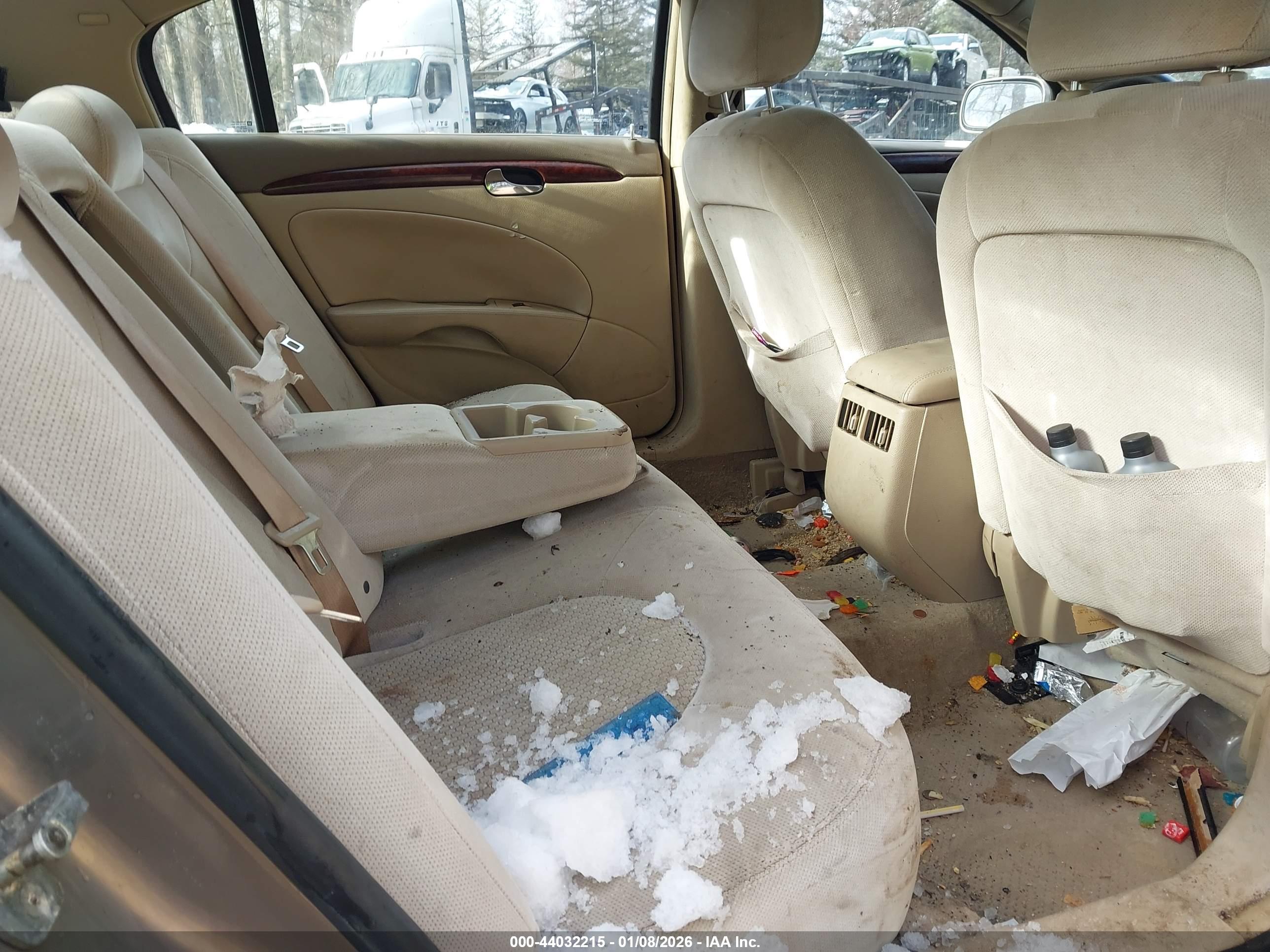BUICK LUCERNE image 8