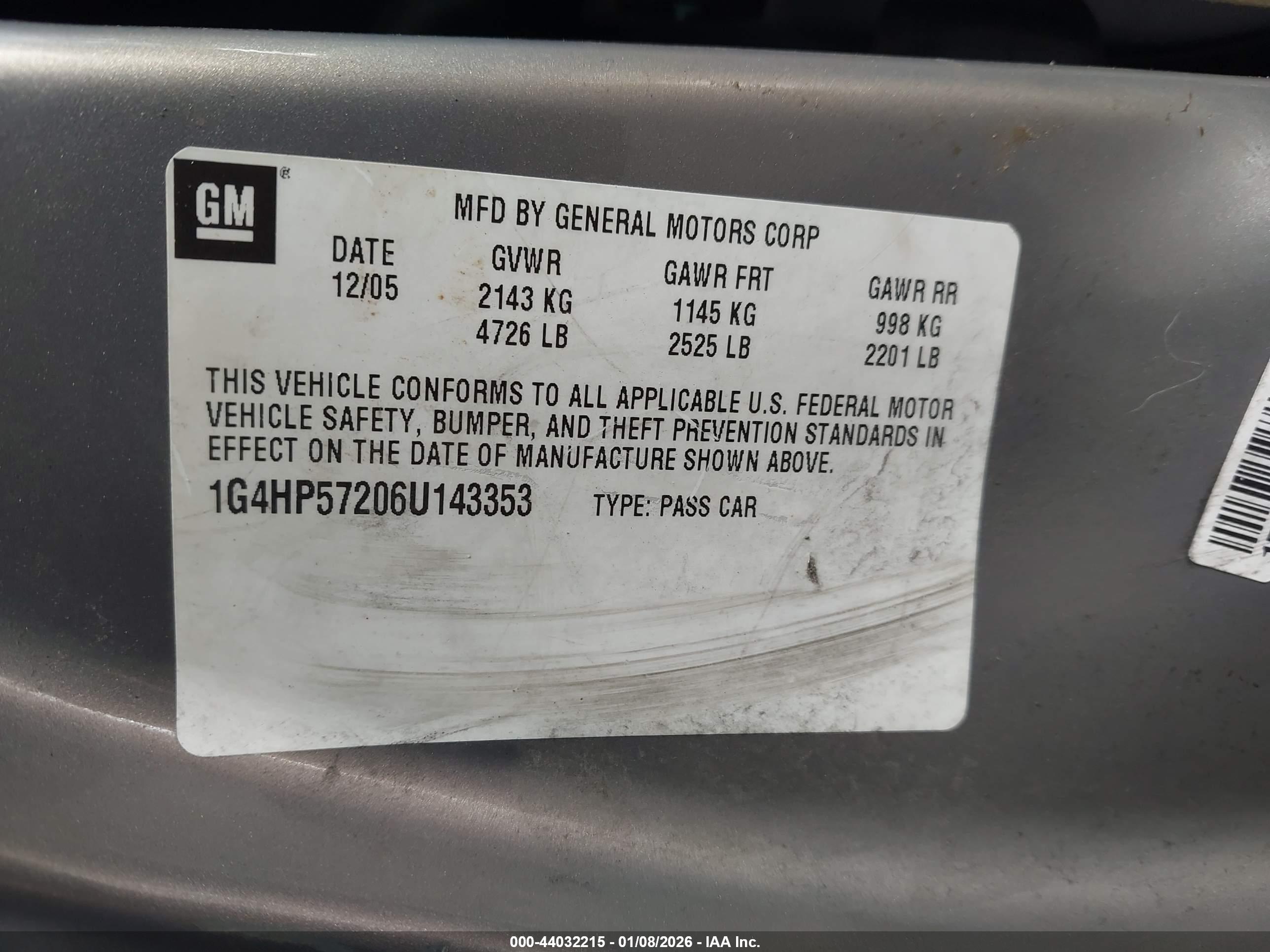 BUICK LUCERNE image 9