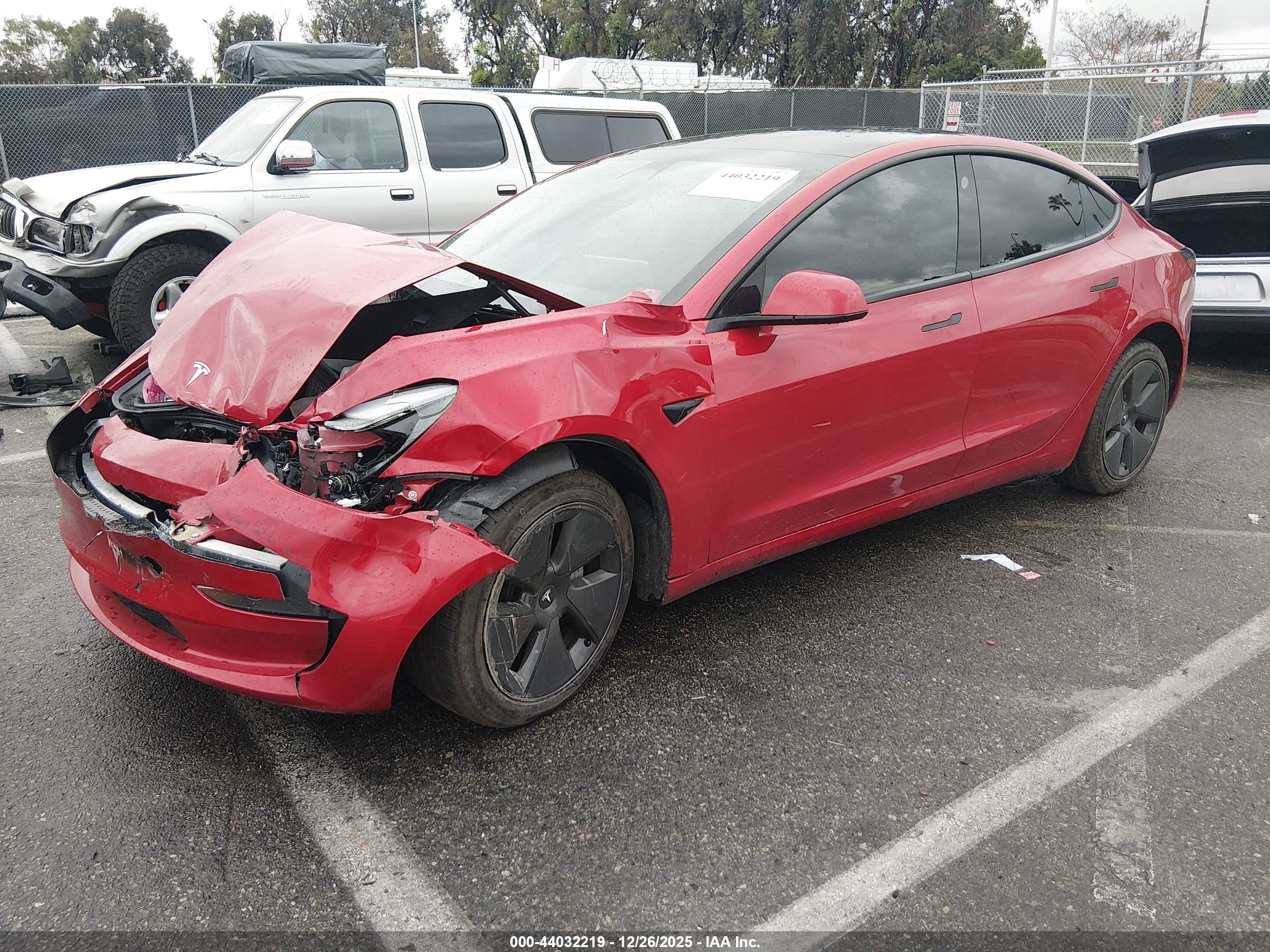 TESLA MODEL image 2