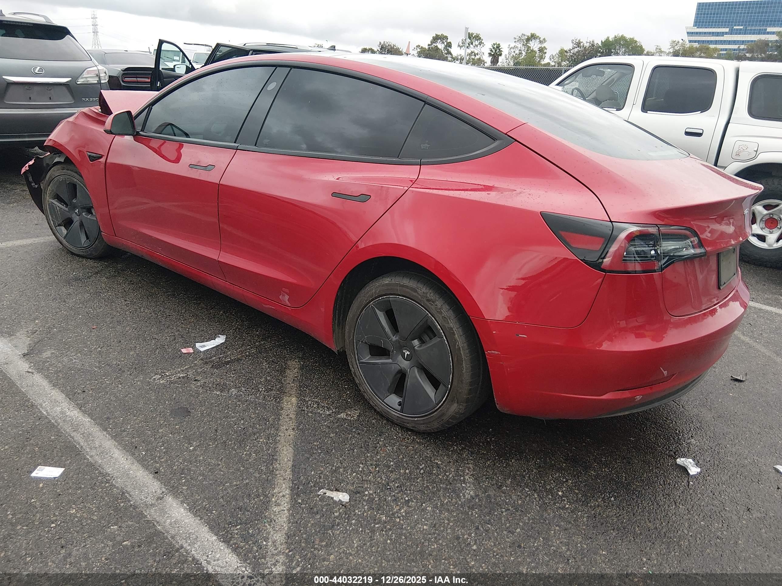 TESLA MODEL image 3