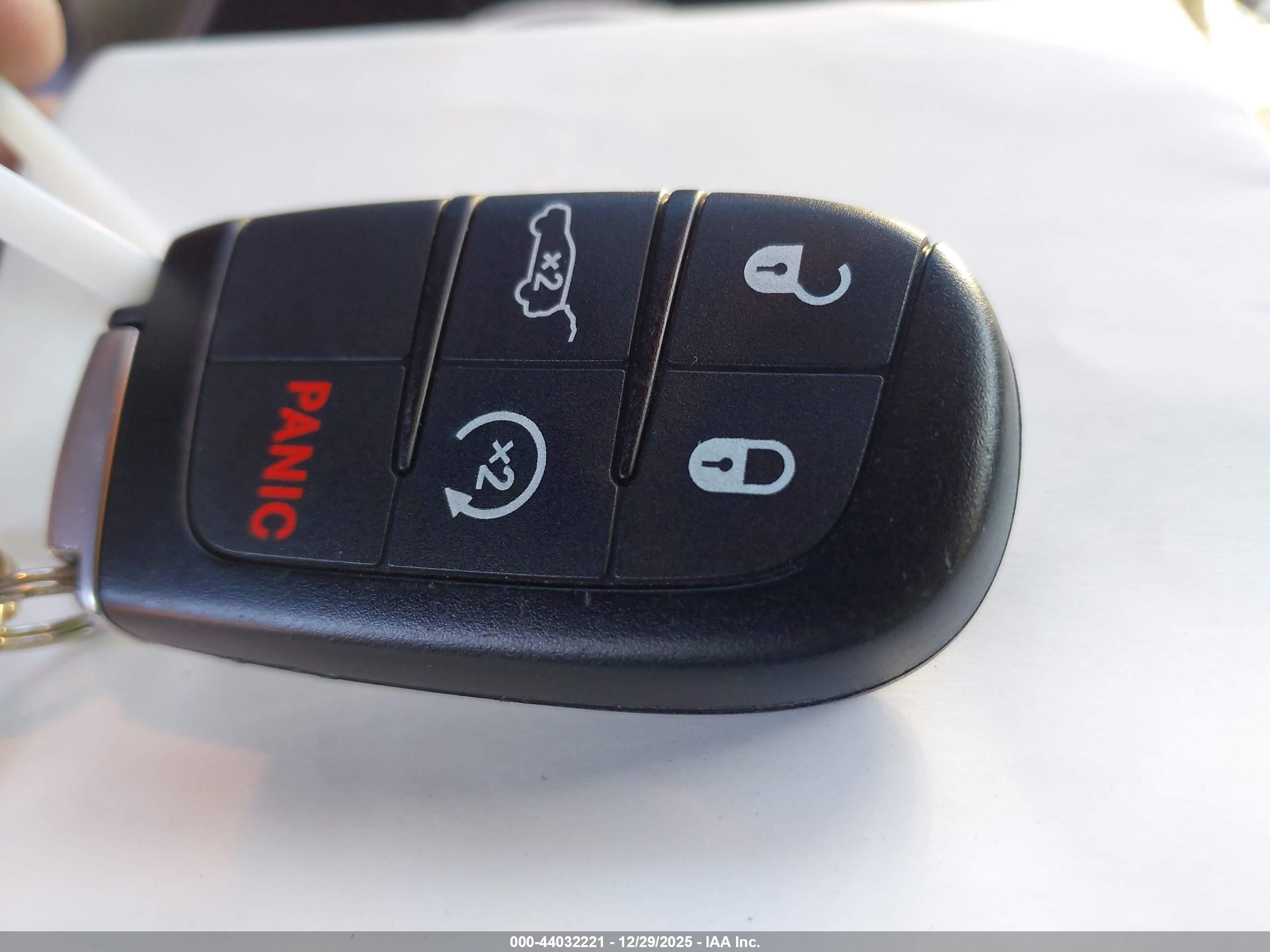 JEEP GRAND image 11