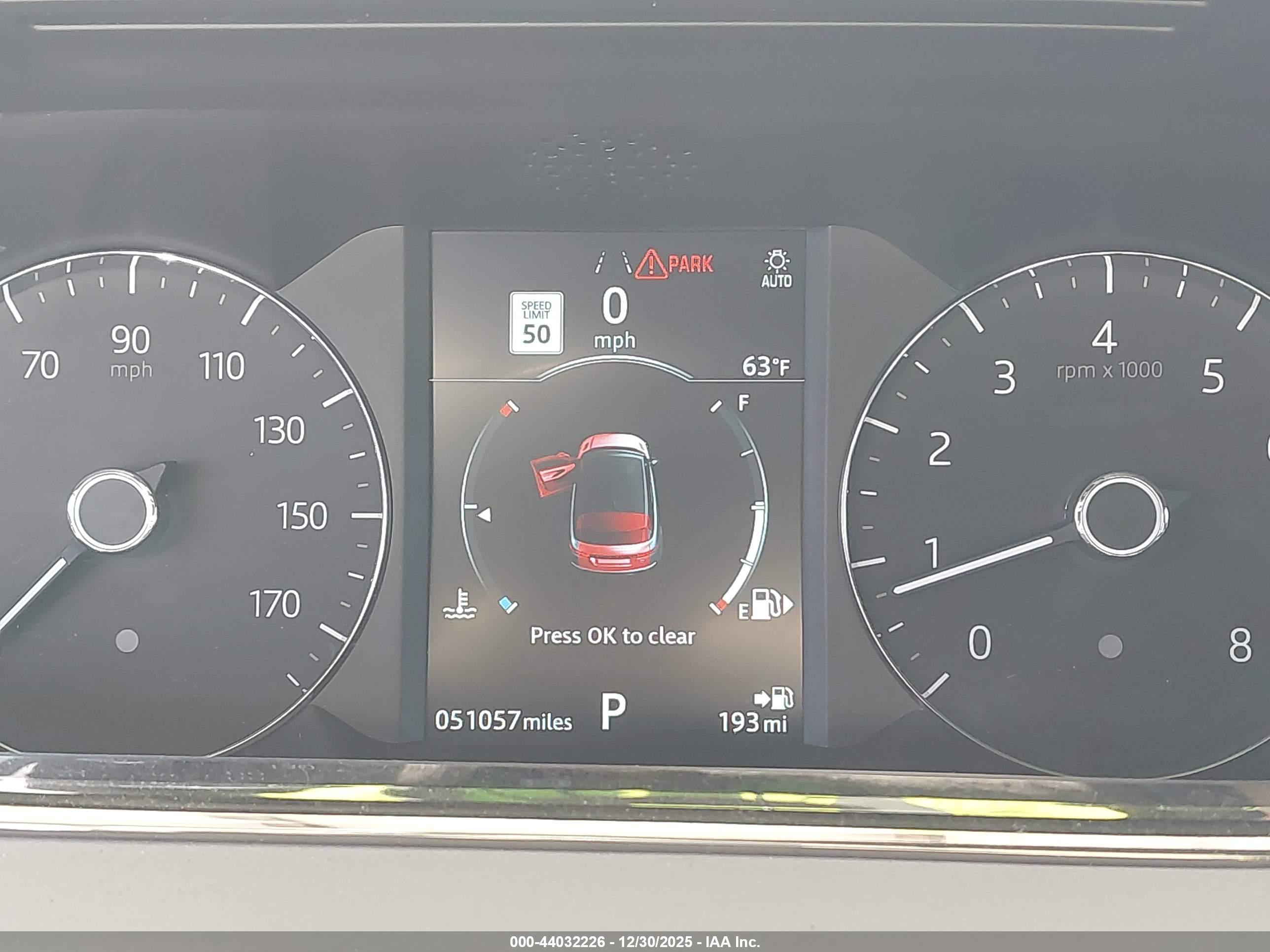 LAND ROVER image 7