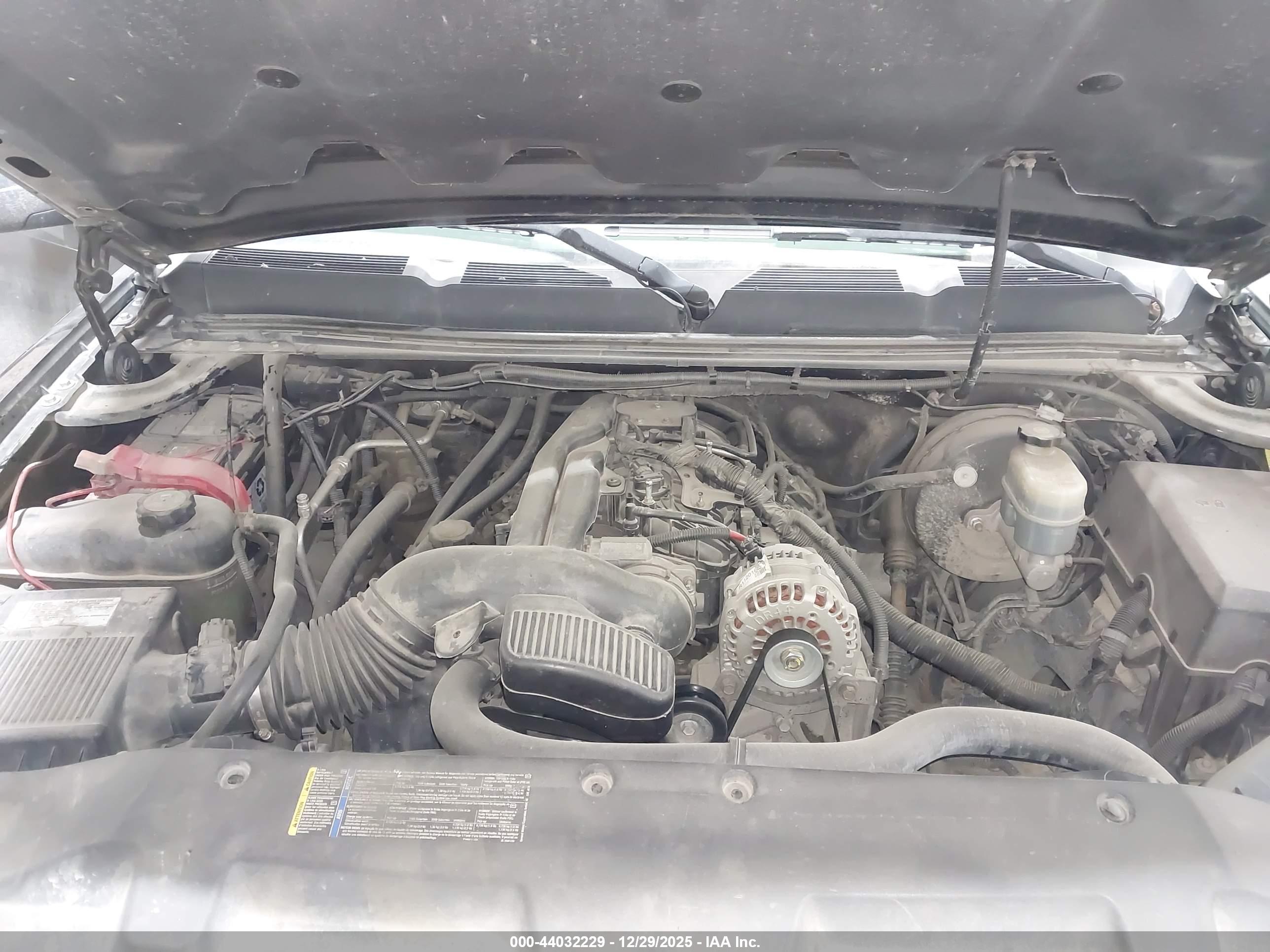 CHEVROLET SILVERADO image 10