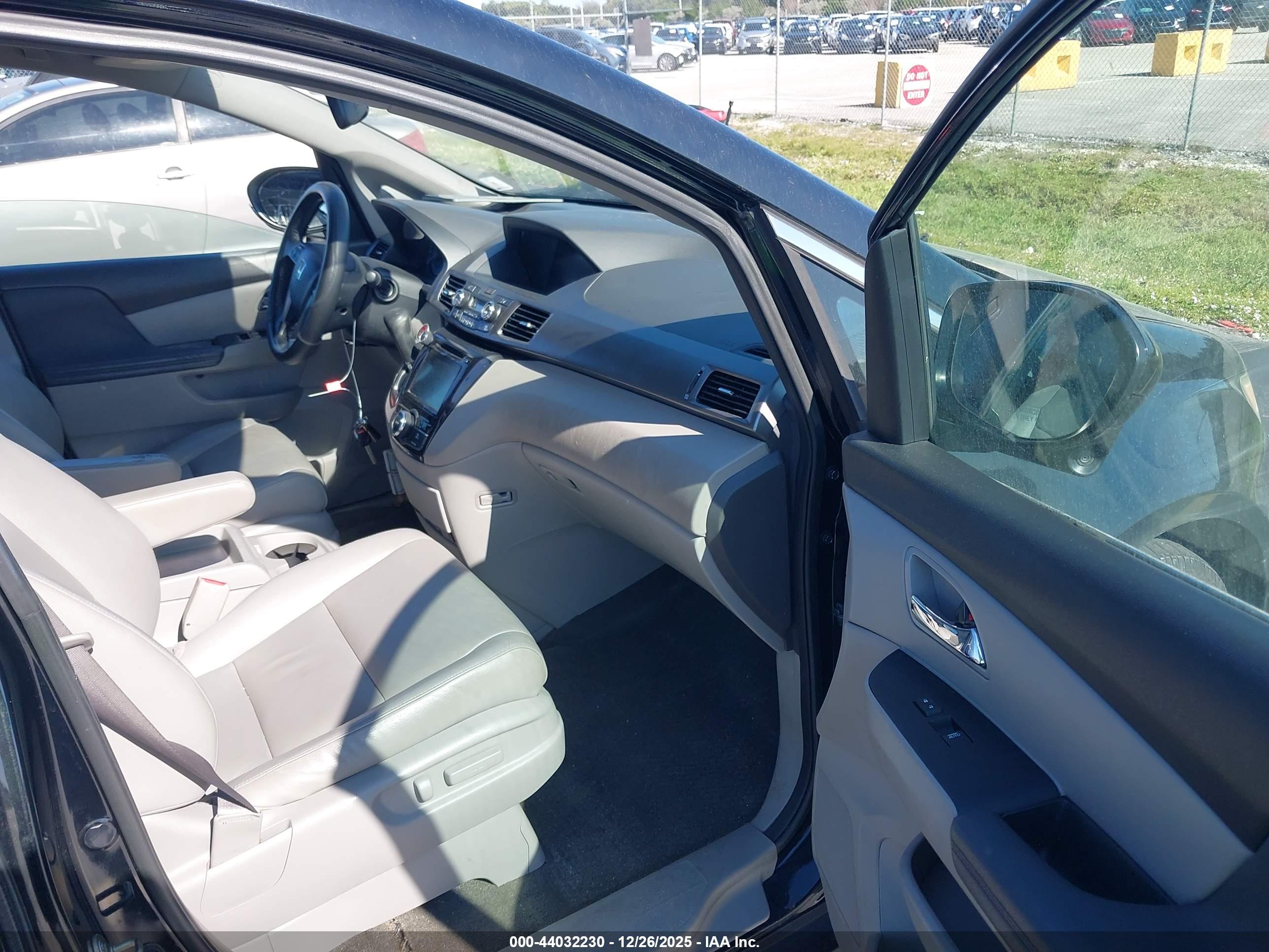 HONDA ODYSSEY image 5