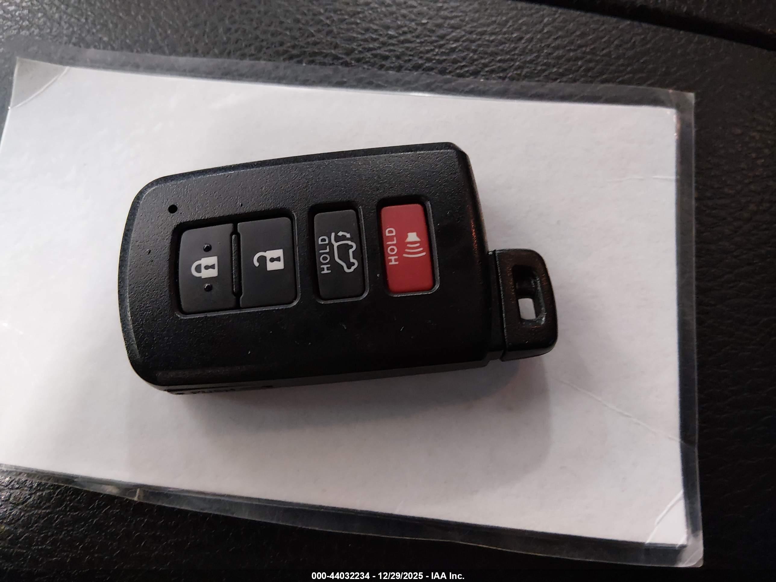 TOYOTA HIGHLANDER image 11