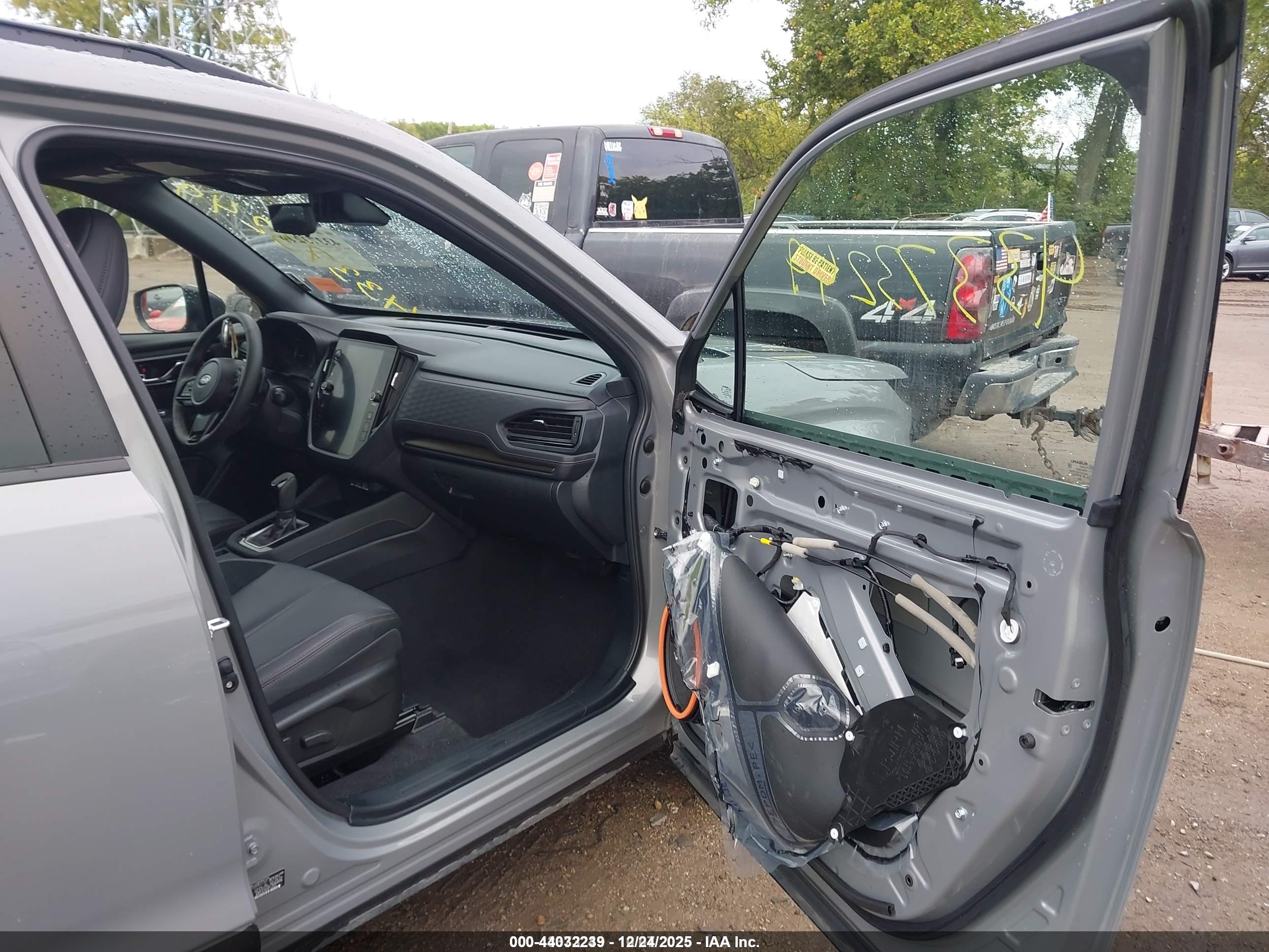 SUBARU FORESTER image 5