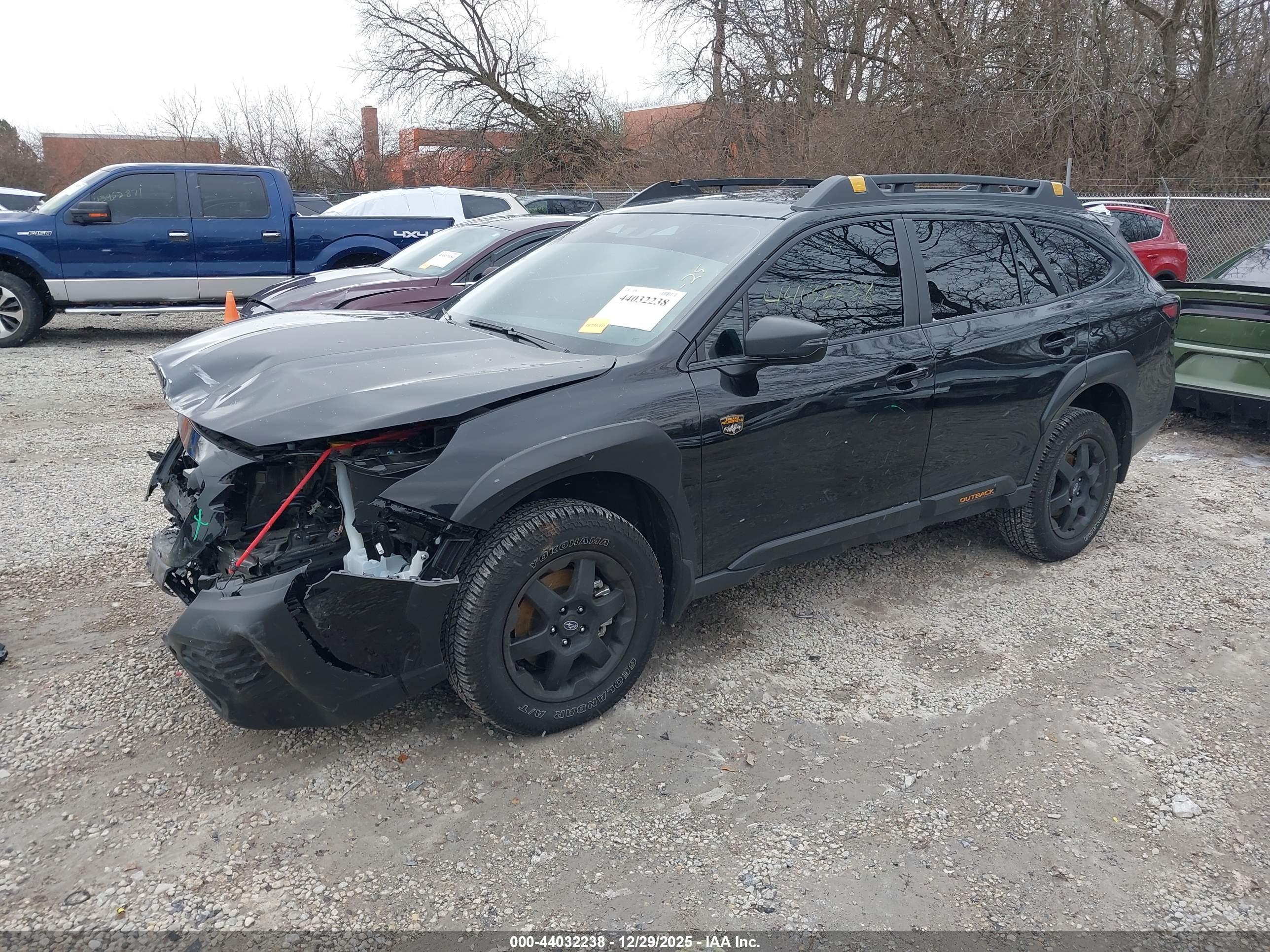 SUBARU OUTBACK image 2