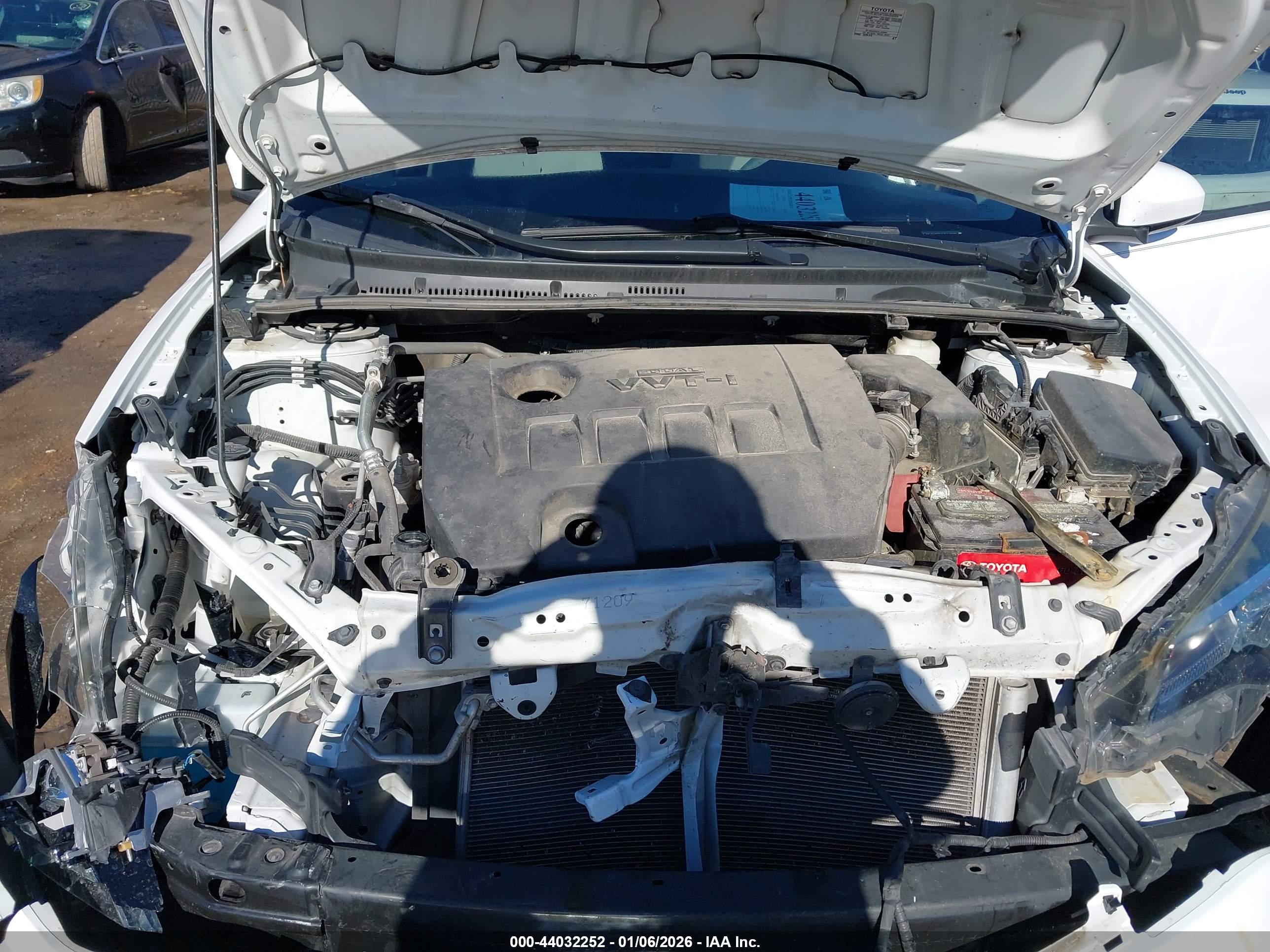 TOYOTA COROLLA image 10