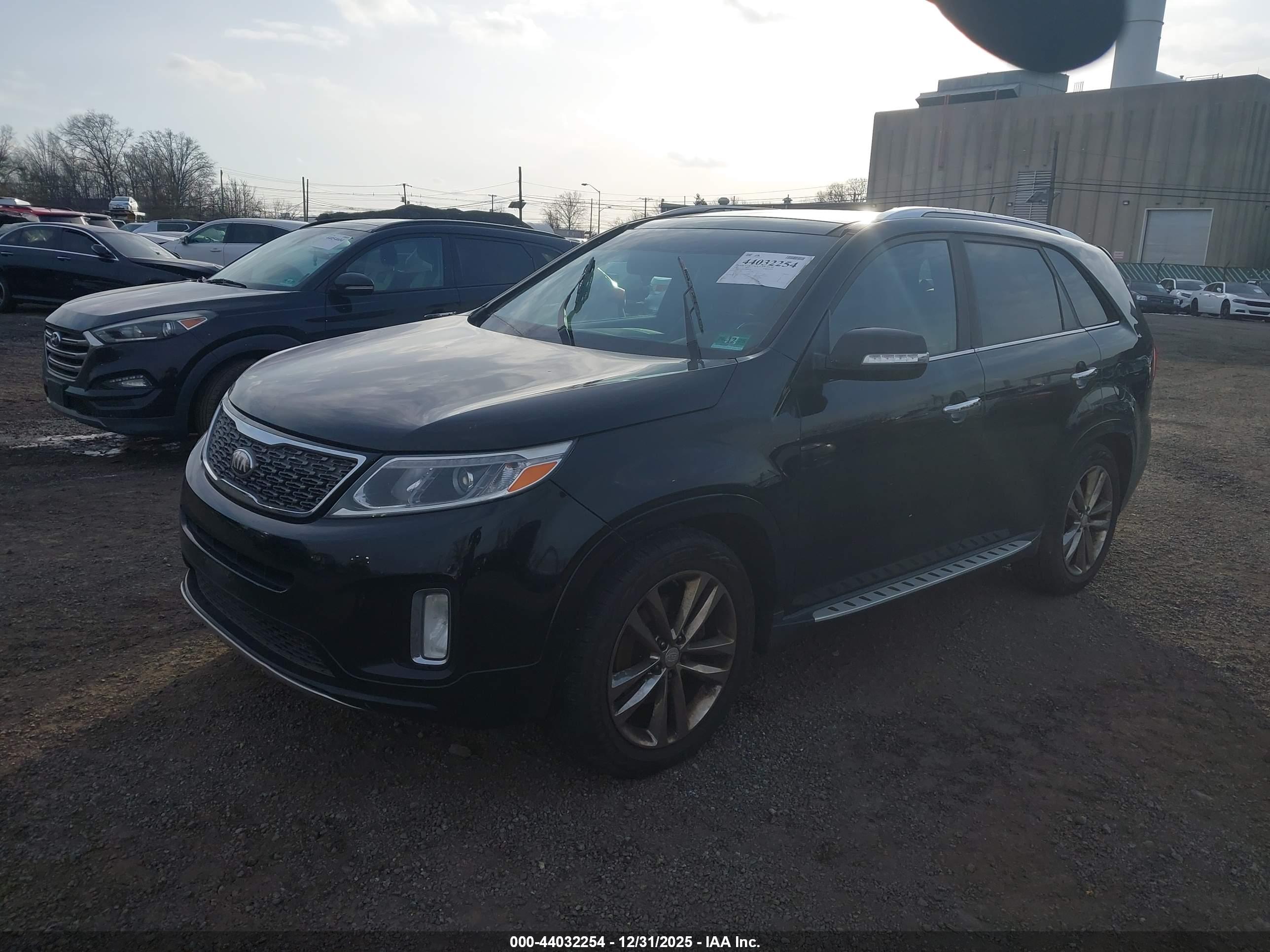 KIA SORENTO image 2