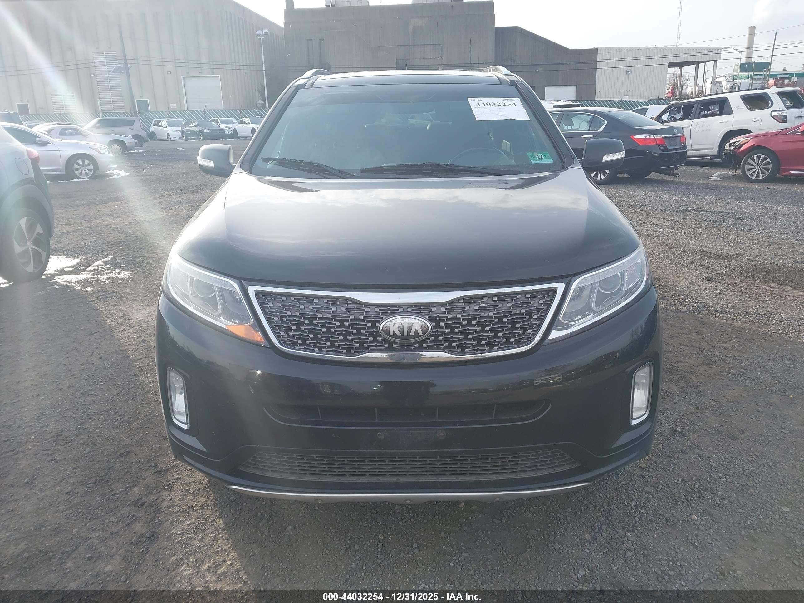 KIA SORENTO image 6