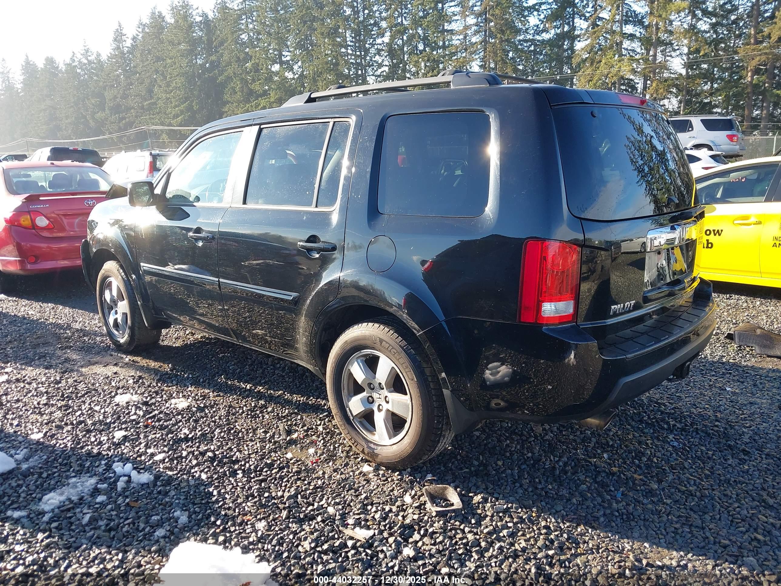 HONDA PILOT image 3