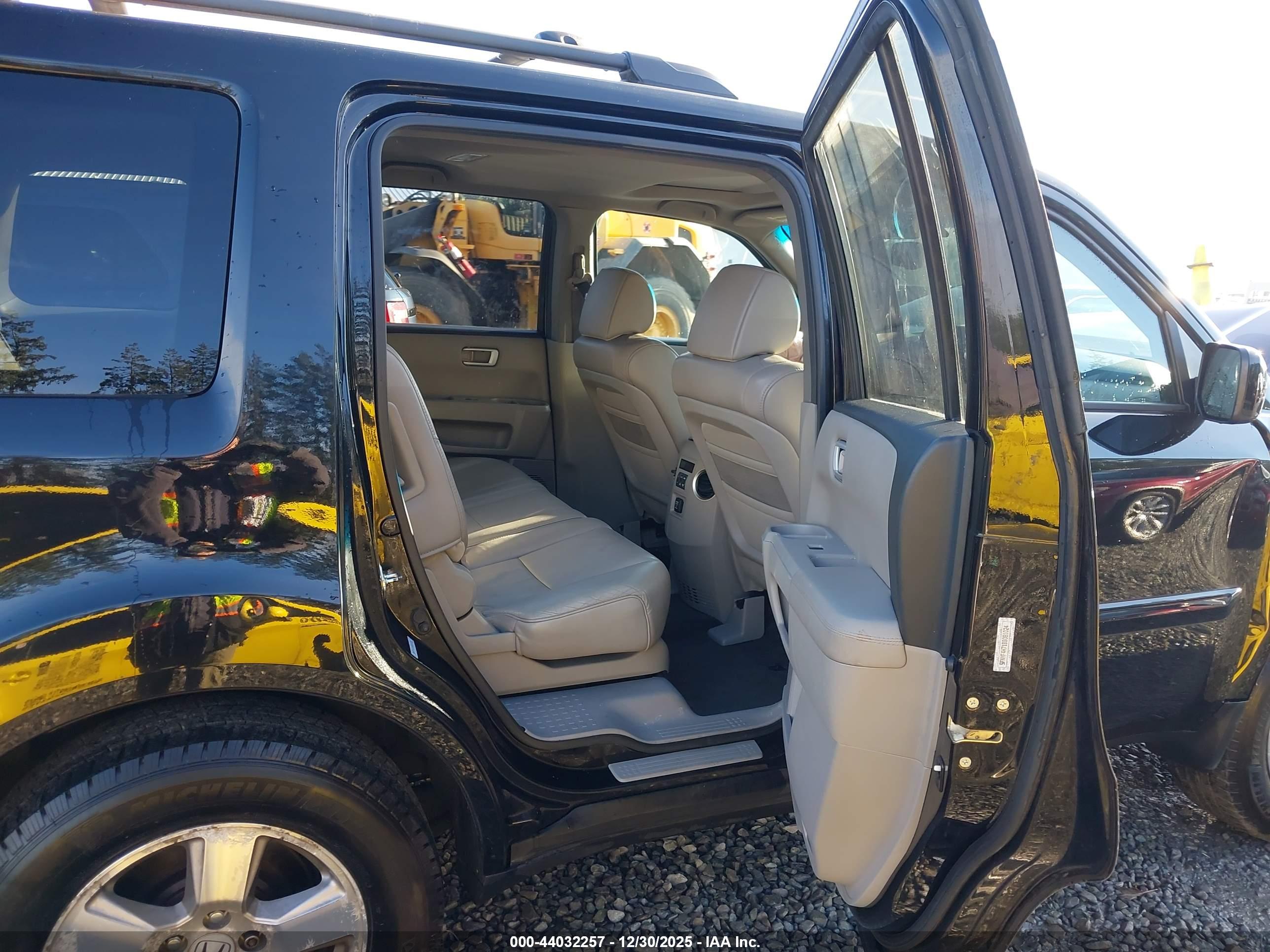 HONDA PILOT image 8