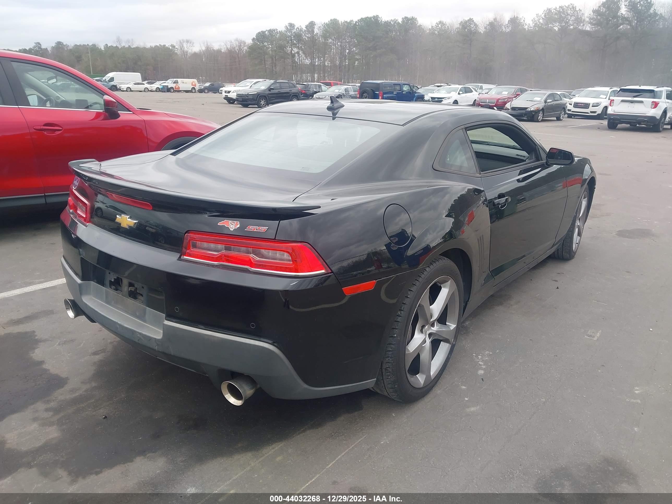 CHEVROLET CAMARO image 4