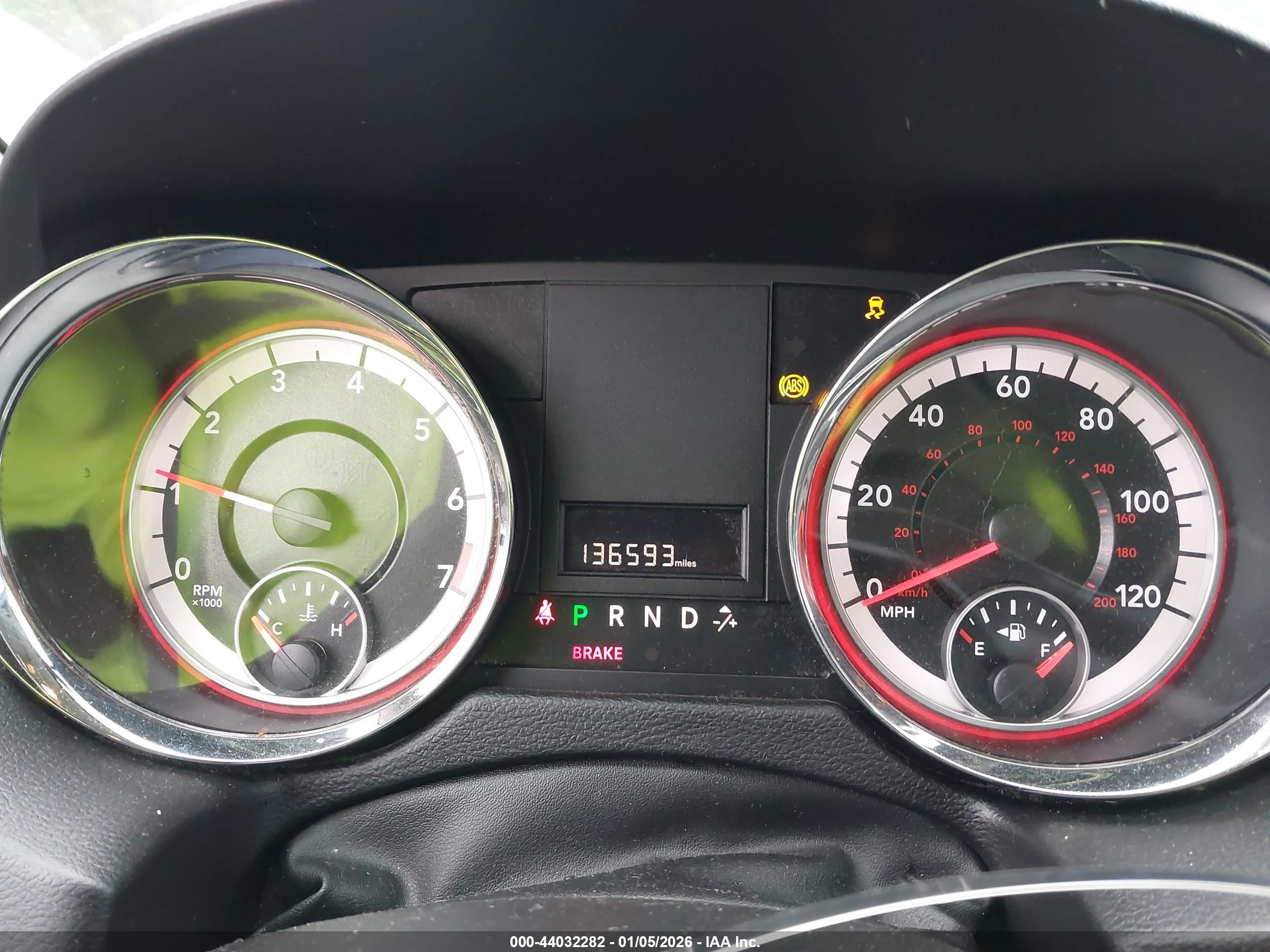 DODGE GRAND image 7