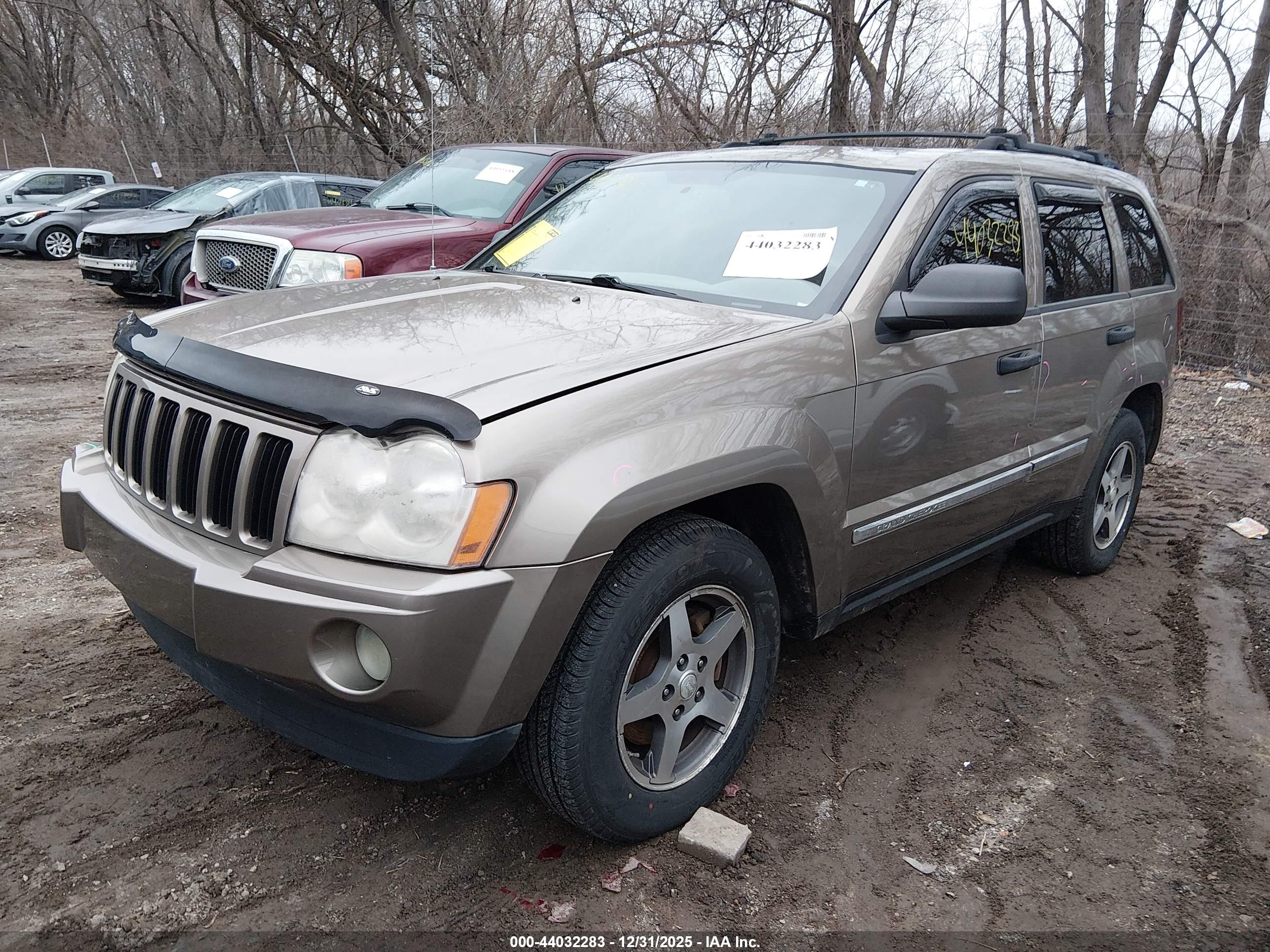 JEEP GRAND image 2