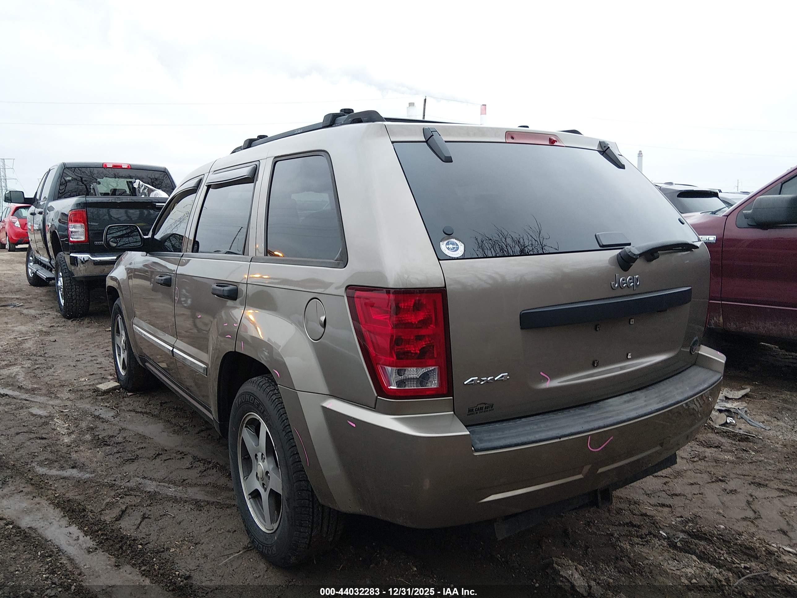 JEEP GRAND image 3