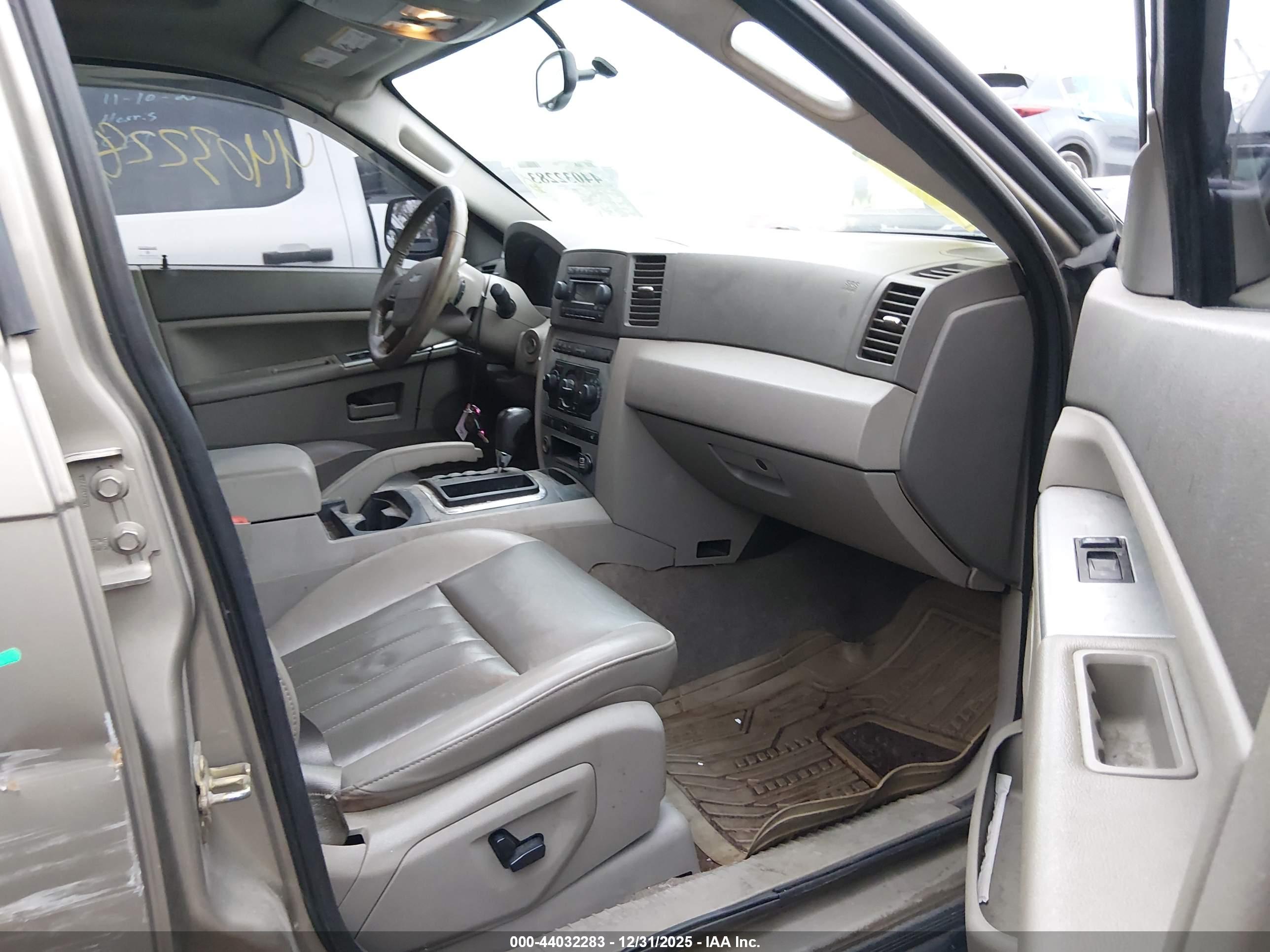 JEEP GRAND image 5
