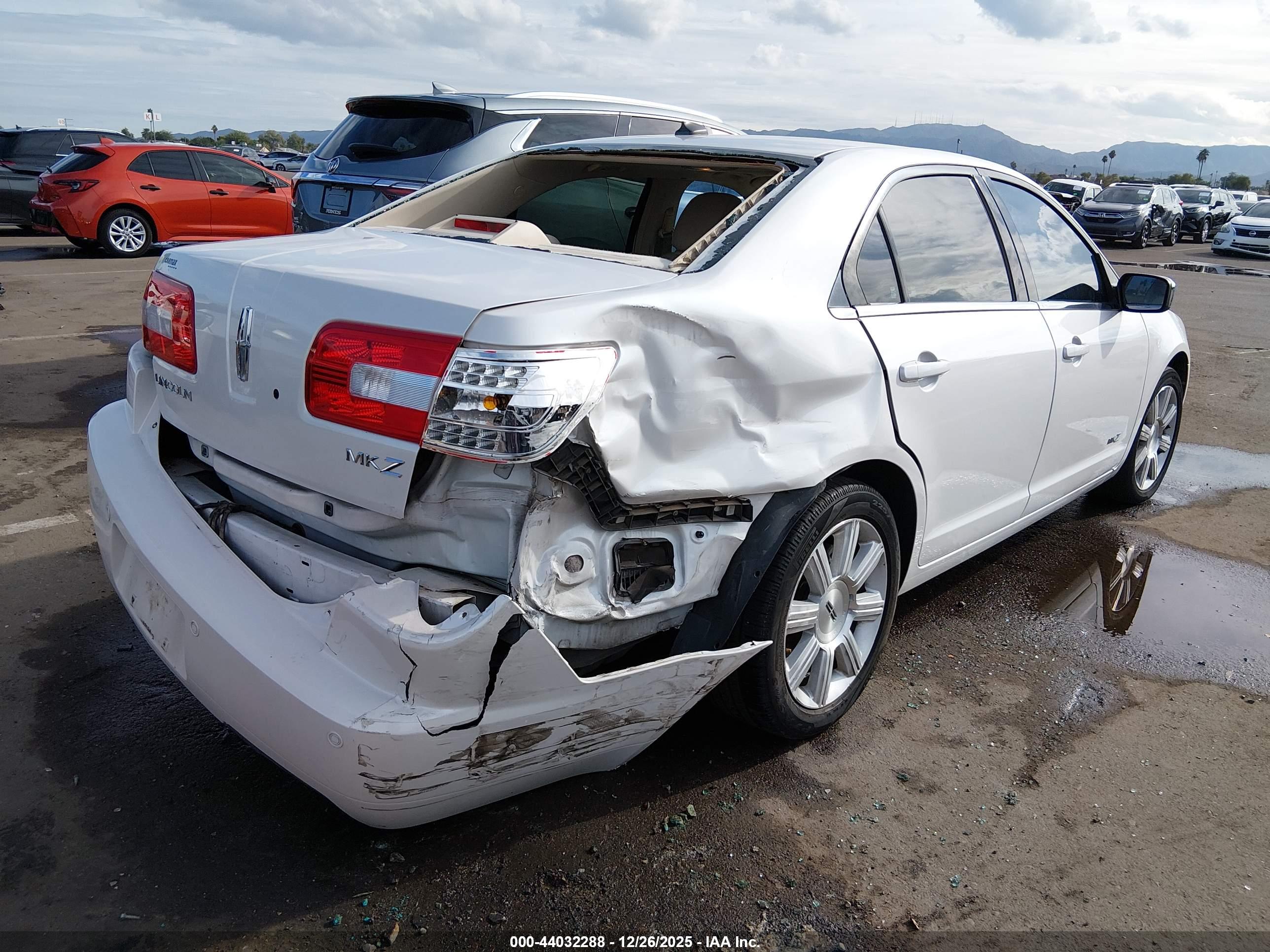 LINCOLN MKZ image 6