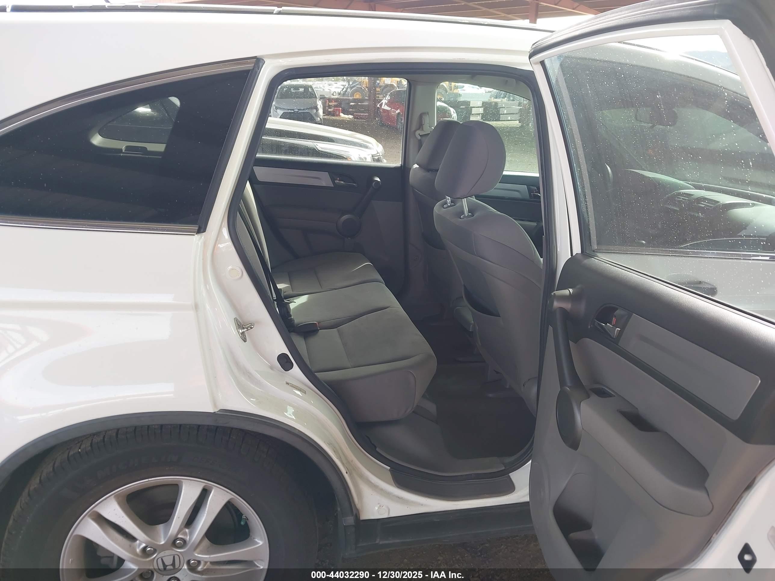 HONDA CR-V image 8