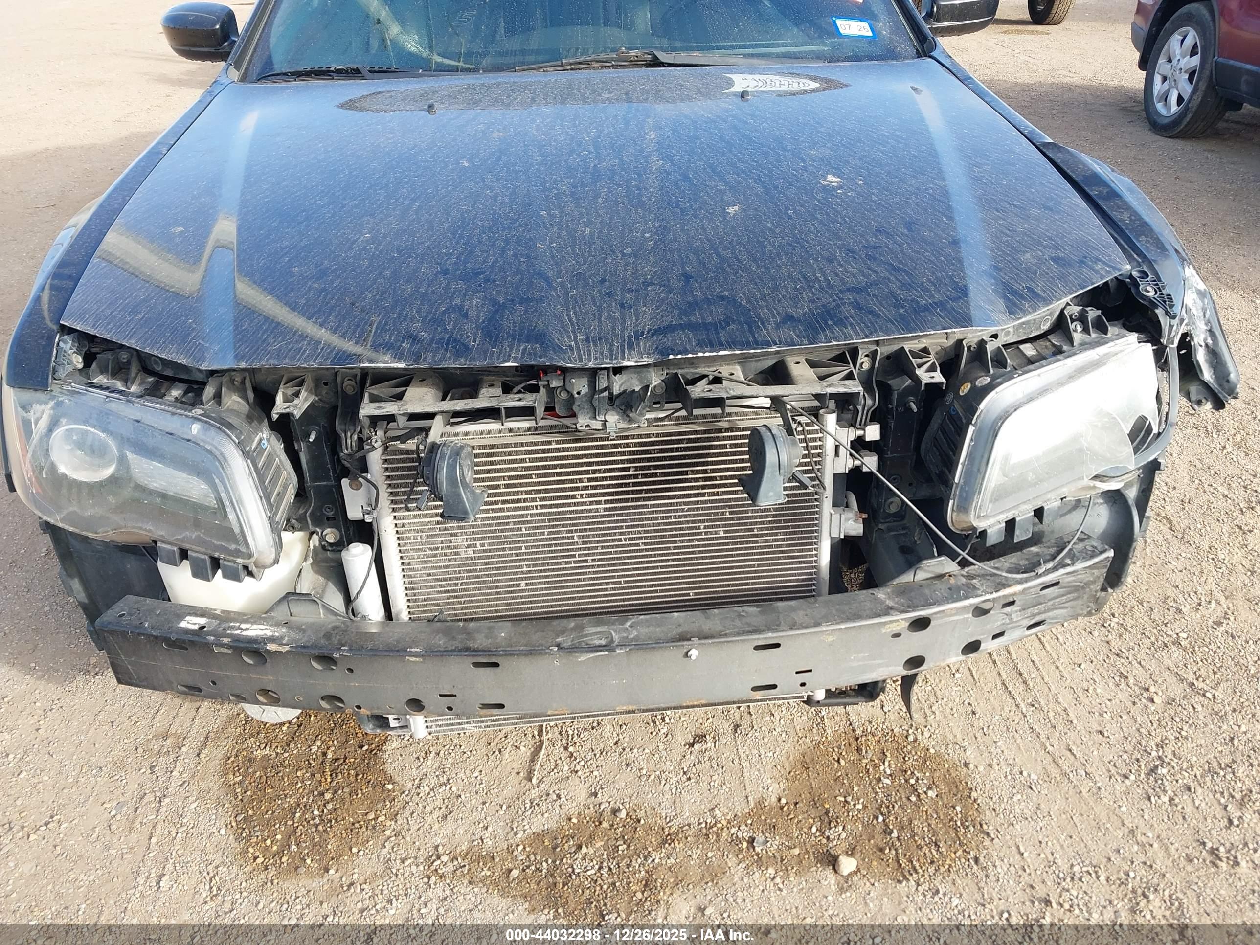 CHRYSLER 300 image 6