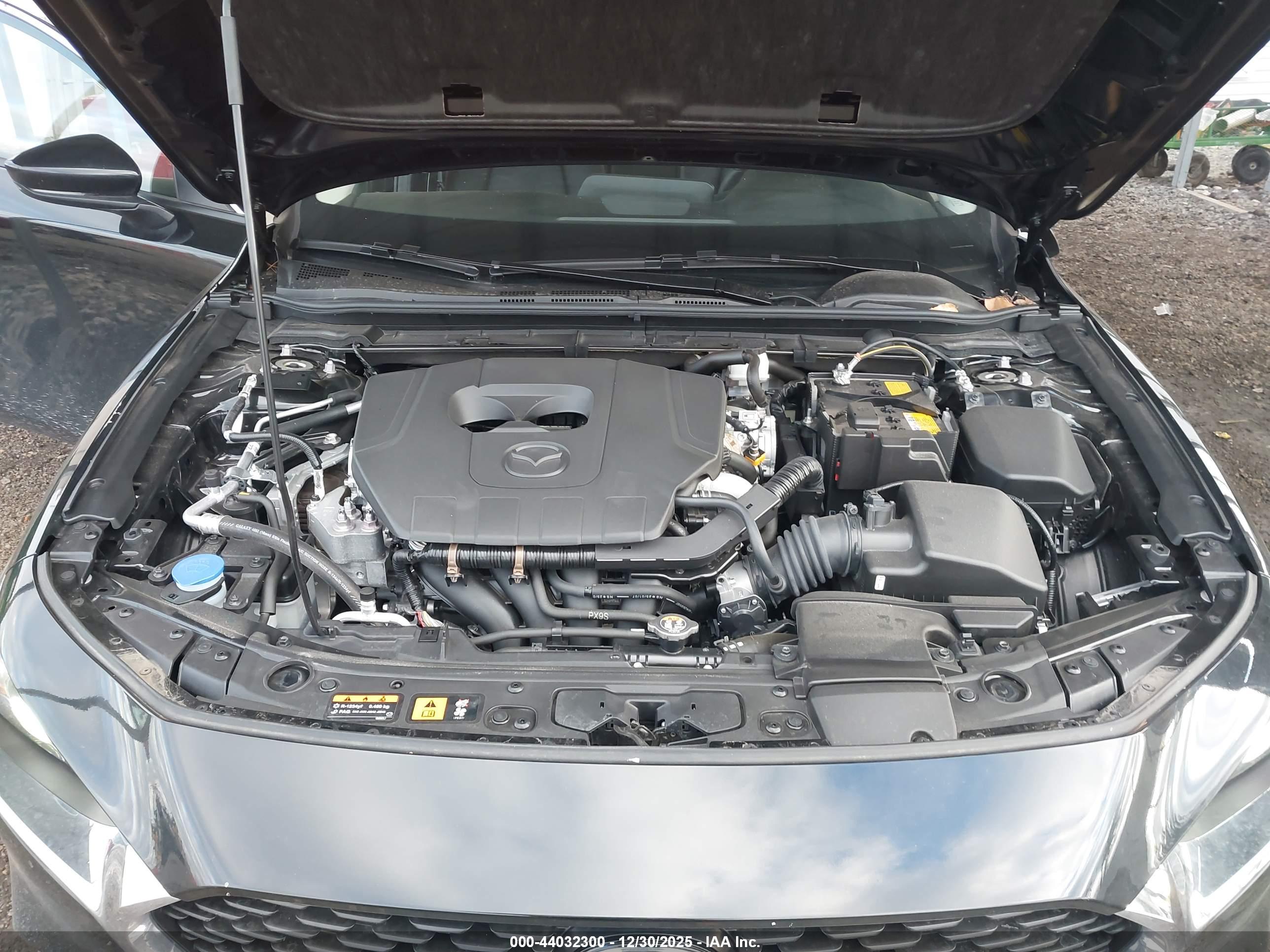 MAZDA MAZDA3 image 10