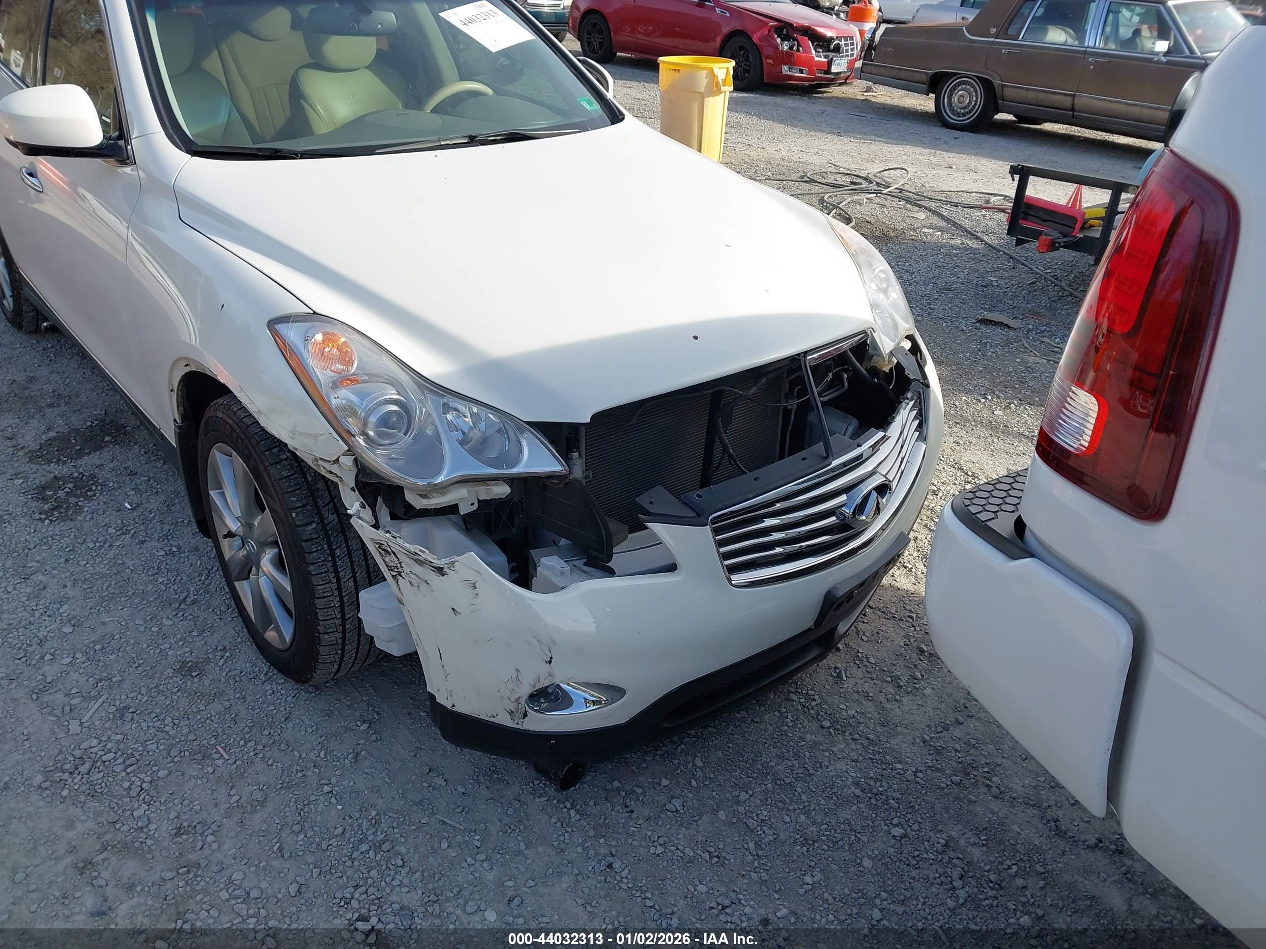 INFINITI EX35 image 6