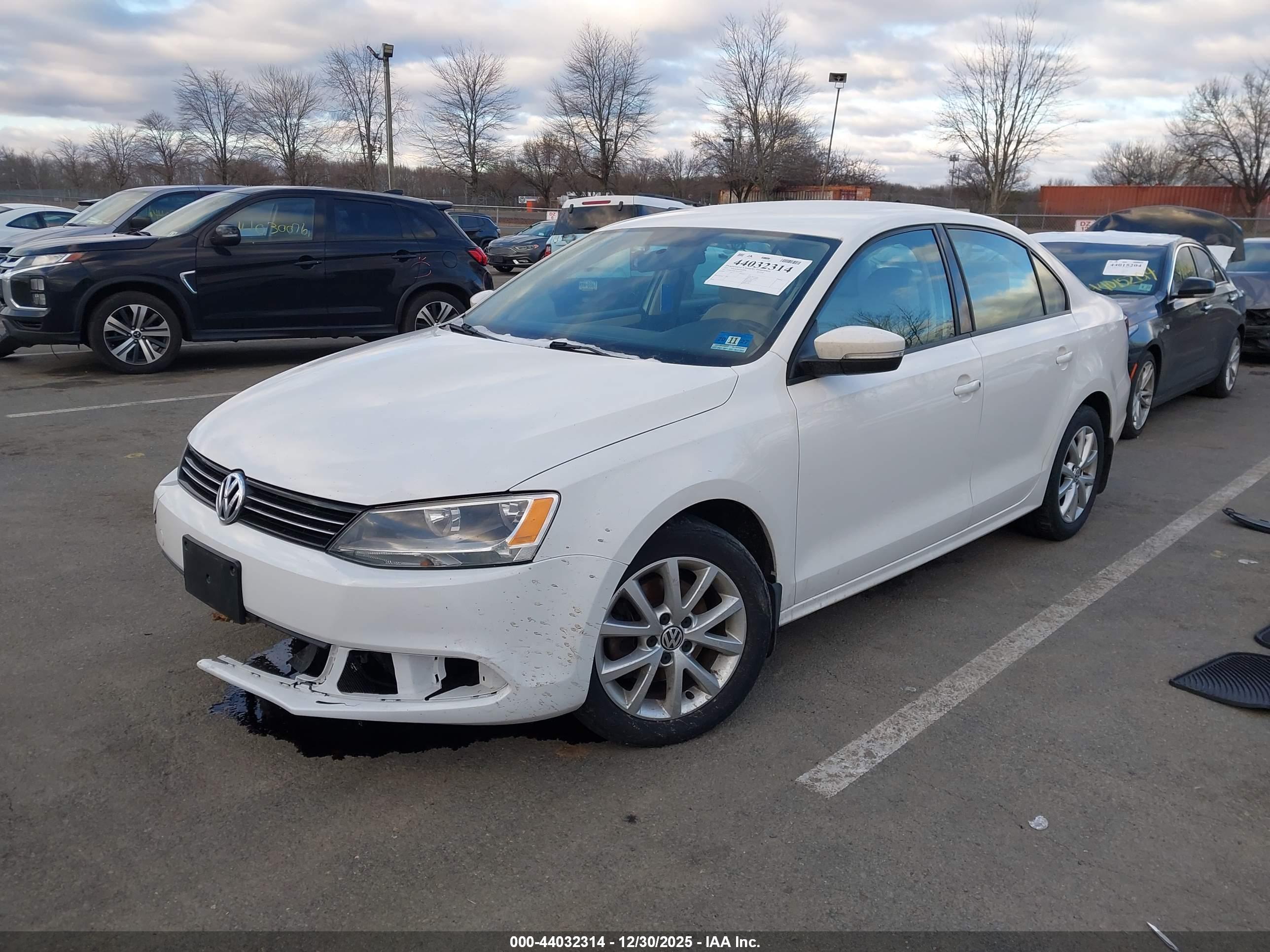 VOLKSWAGEN JETTA image 2