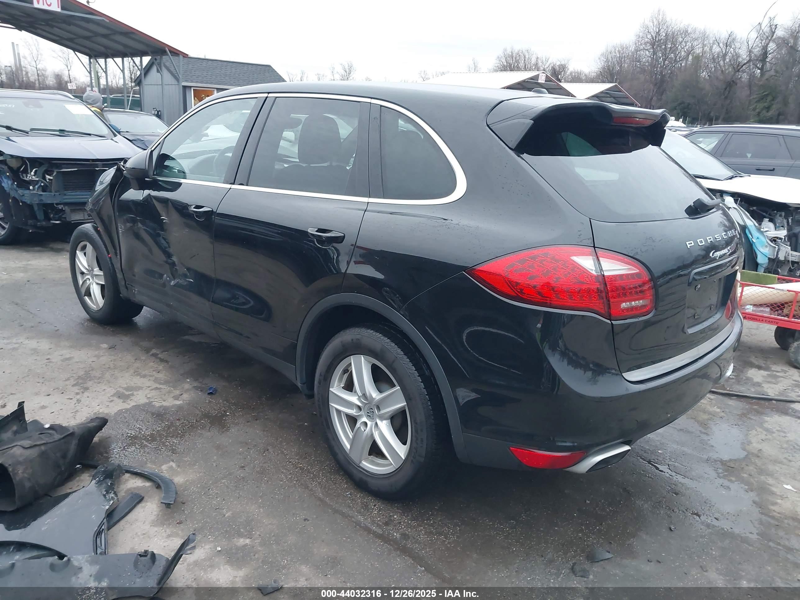 PORSCHE CAYENNE image 3