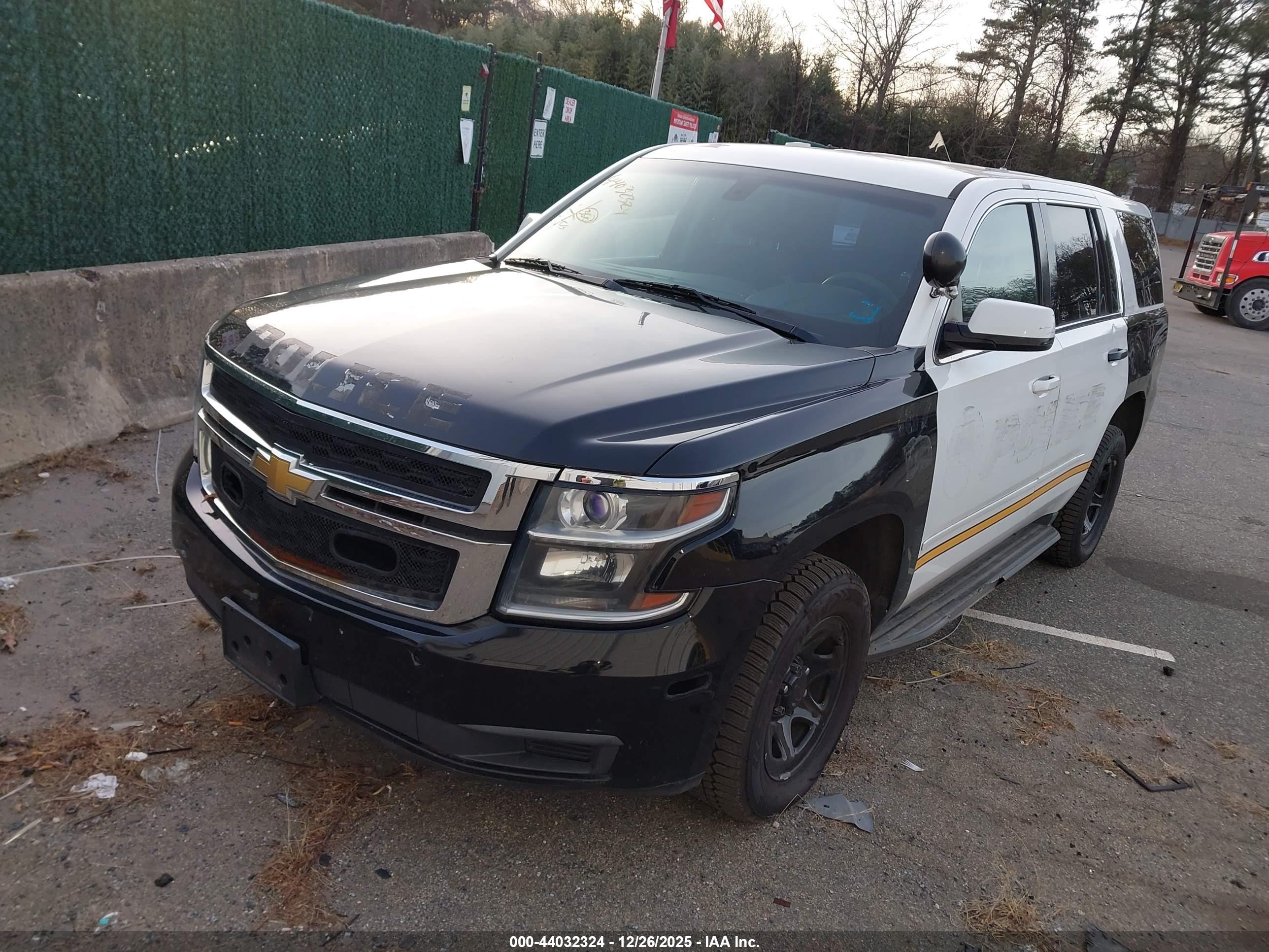 CHEVROLET TAHOE image 2