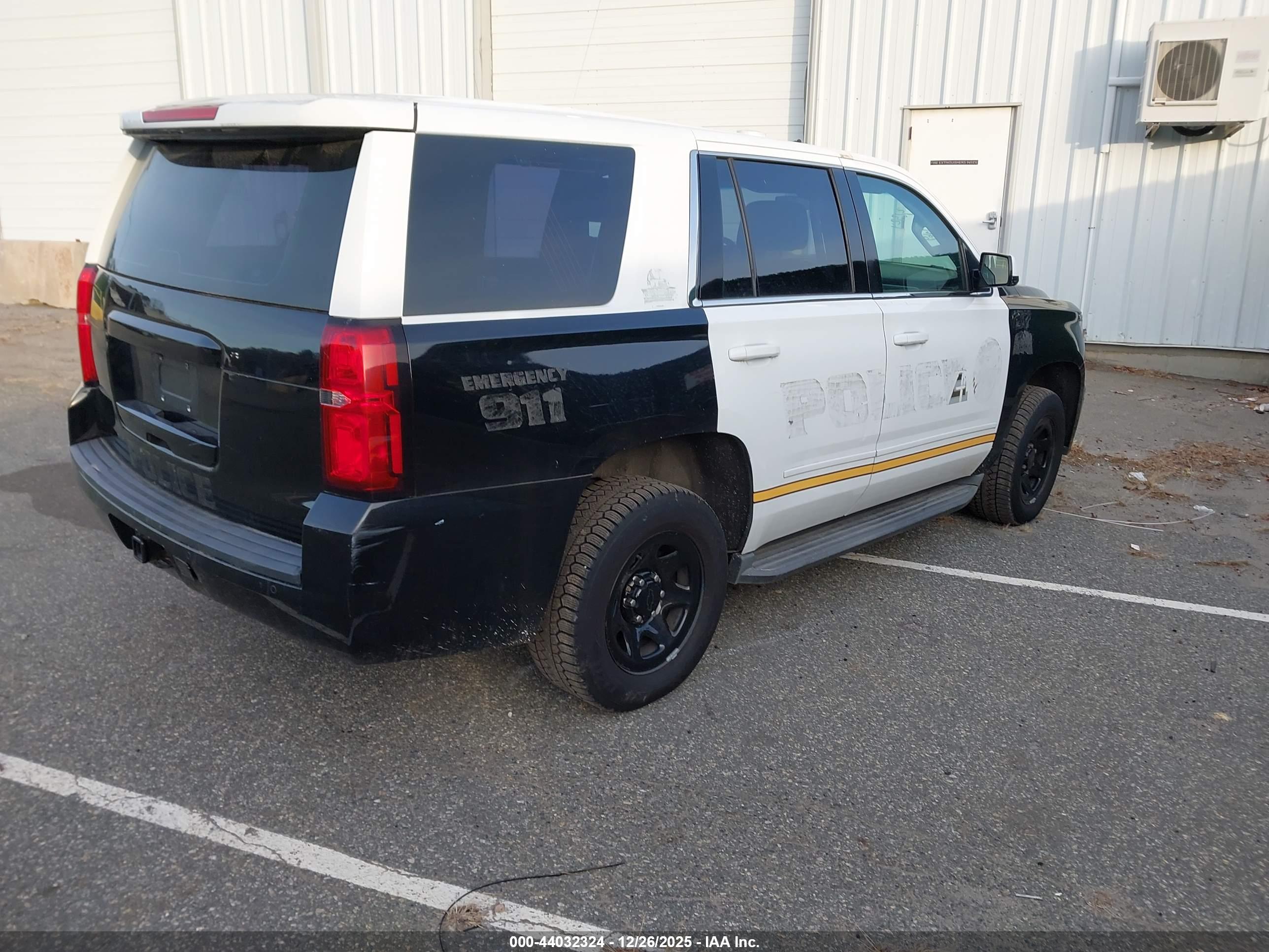 CHEVROLET TAHOE image 4