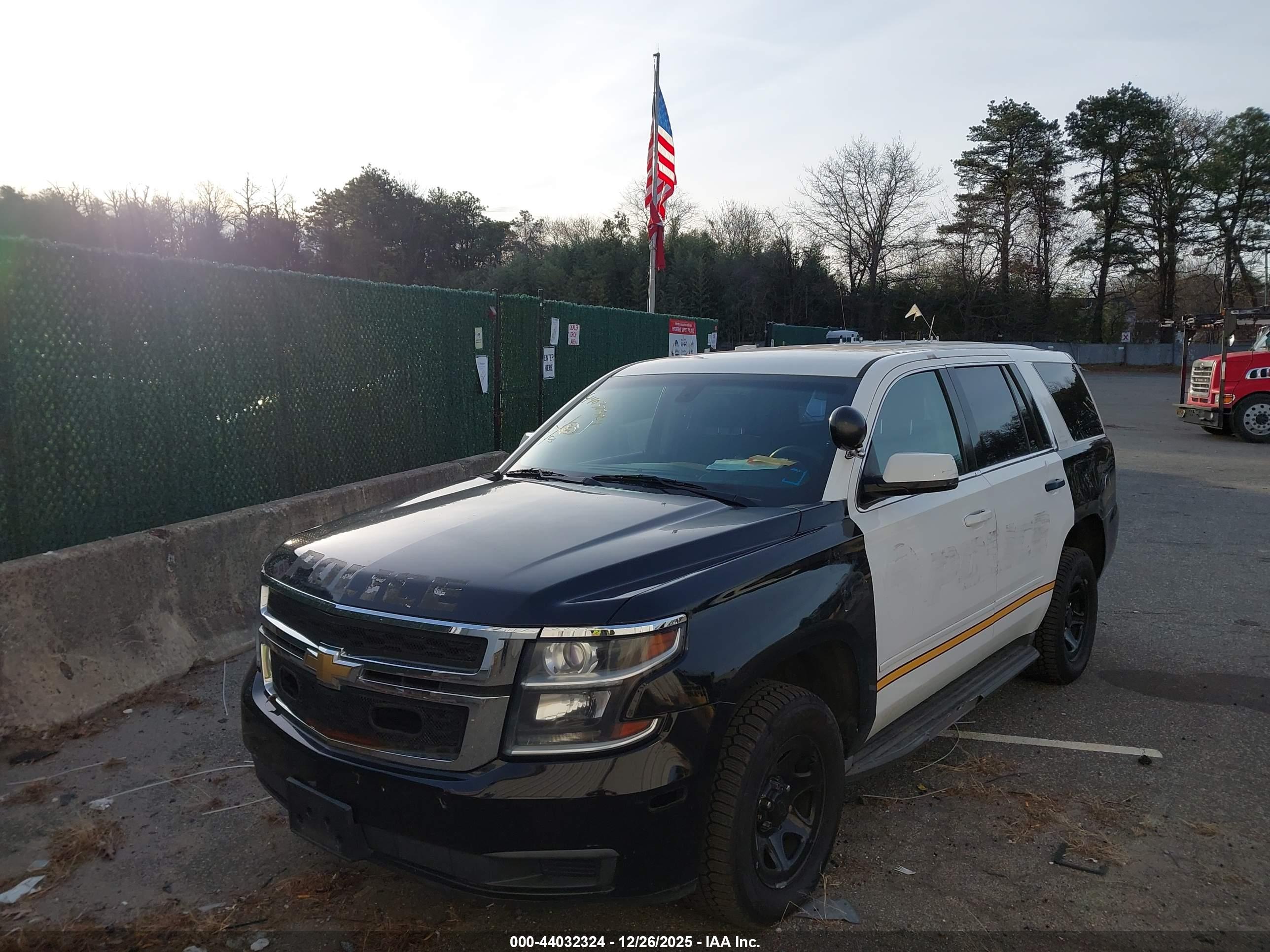CHEVROLET TAHOE image 6