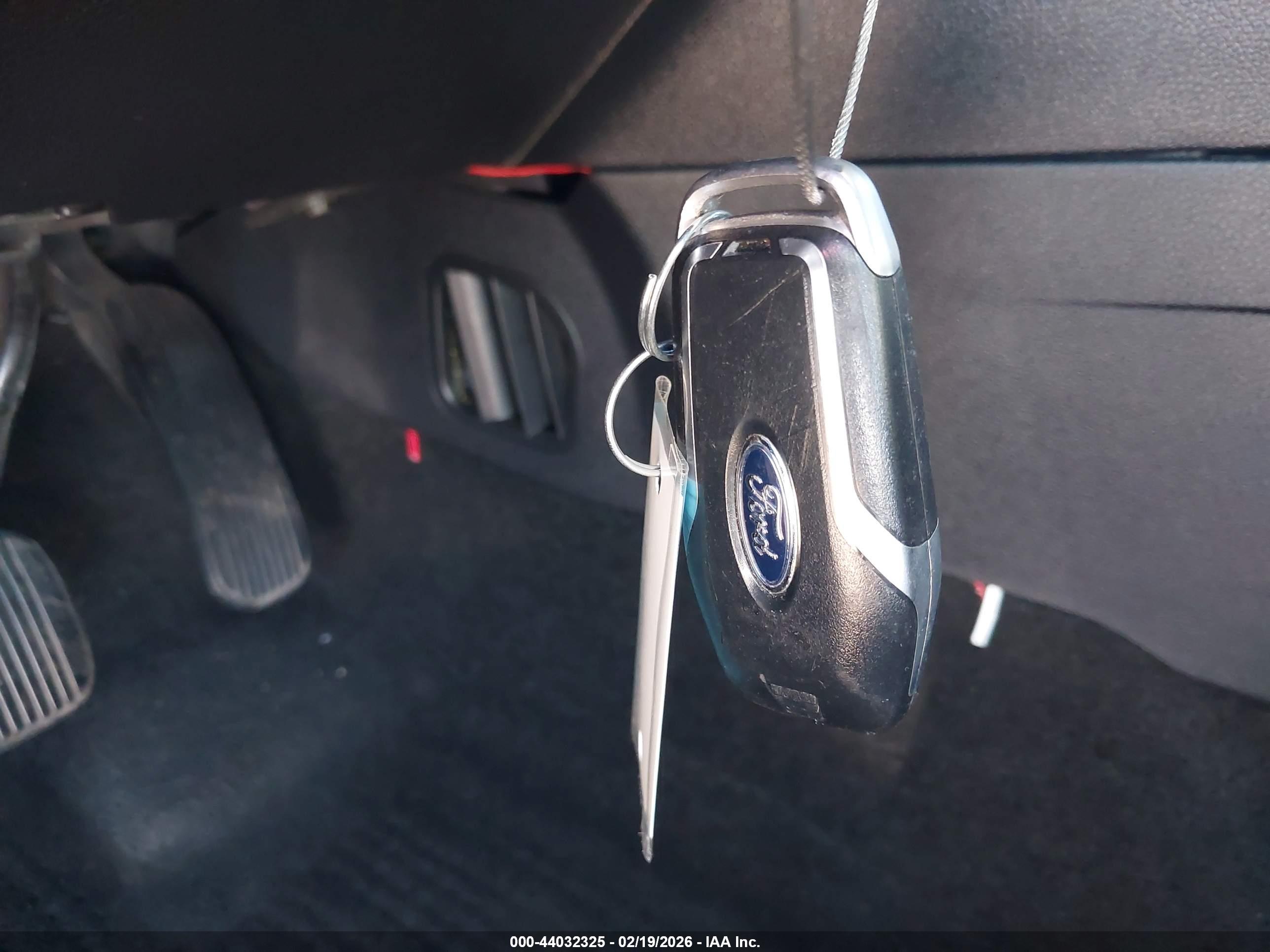 FORD EXPLORER image 11